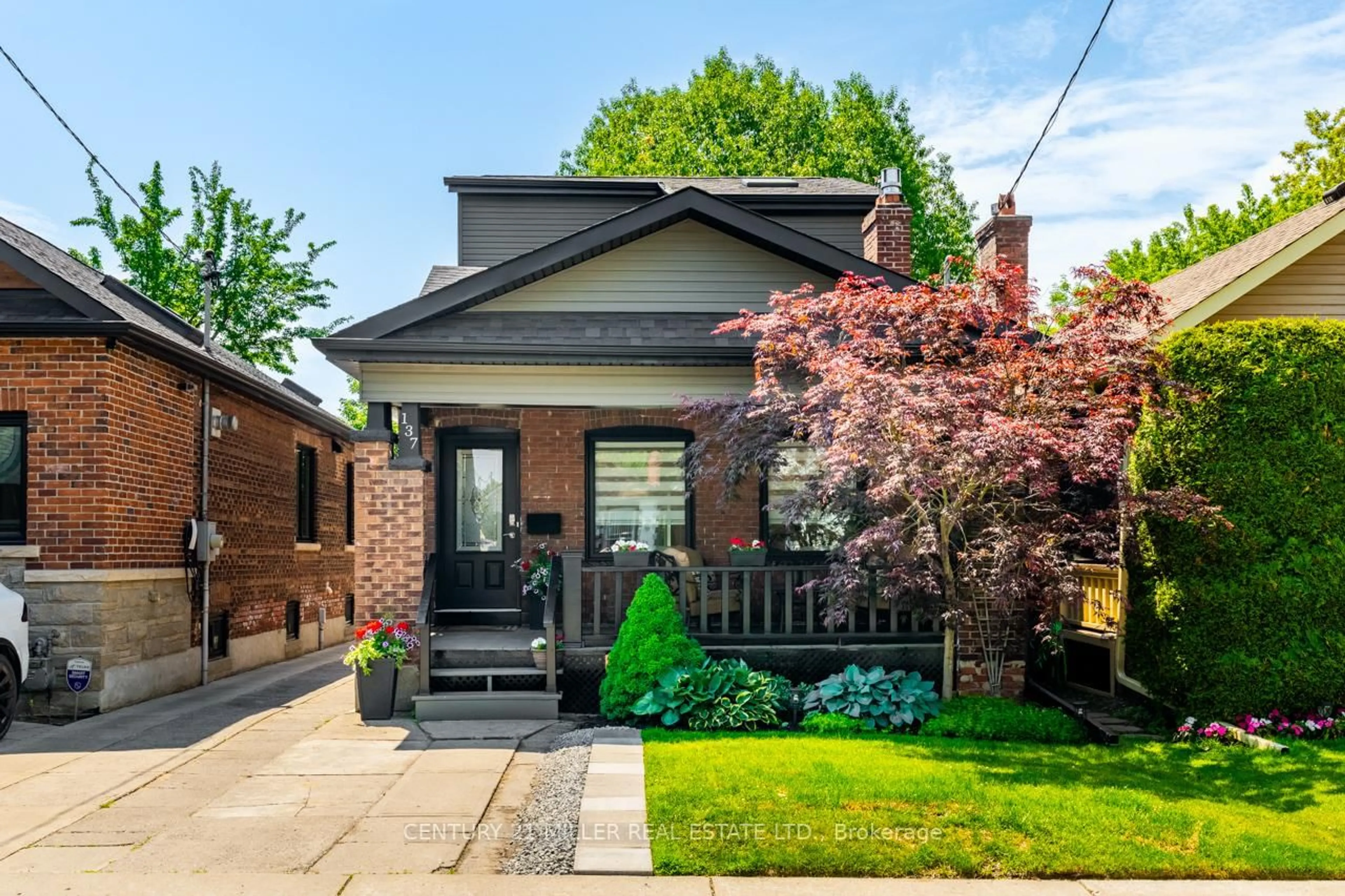 Home with brick exterior material, street for 137 Springdale Blvd, Toronto Ontario M4J 1W8