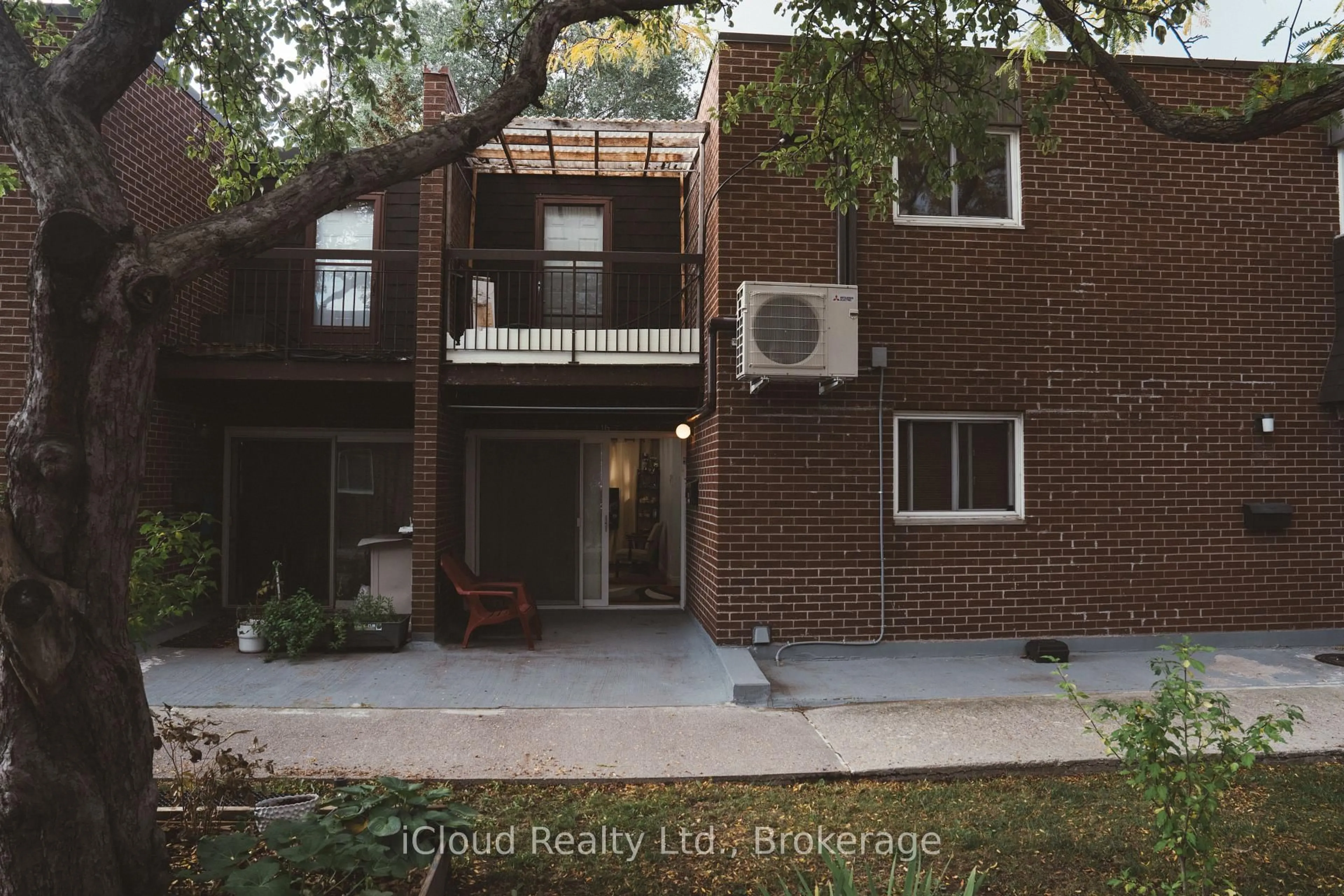 Home with brick exterior material, unknown for 50 Coleman Ave #16, Toronto Ontario M4C 1P7
