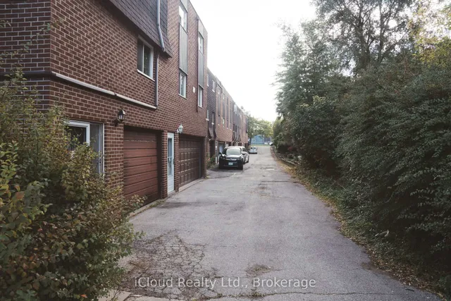 50 Coleman Ave #16, Toronto 5