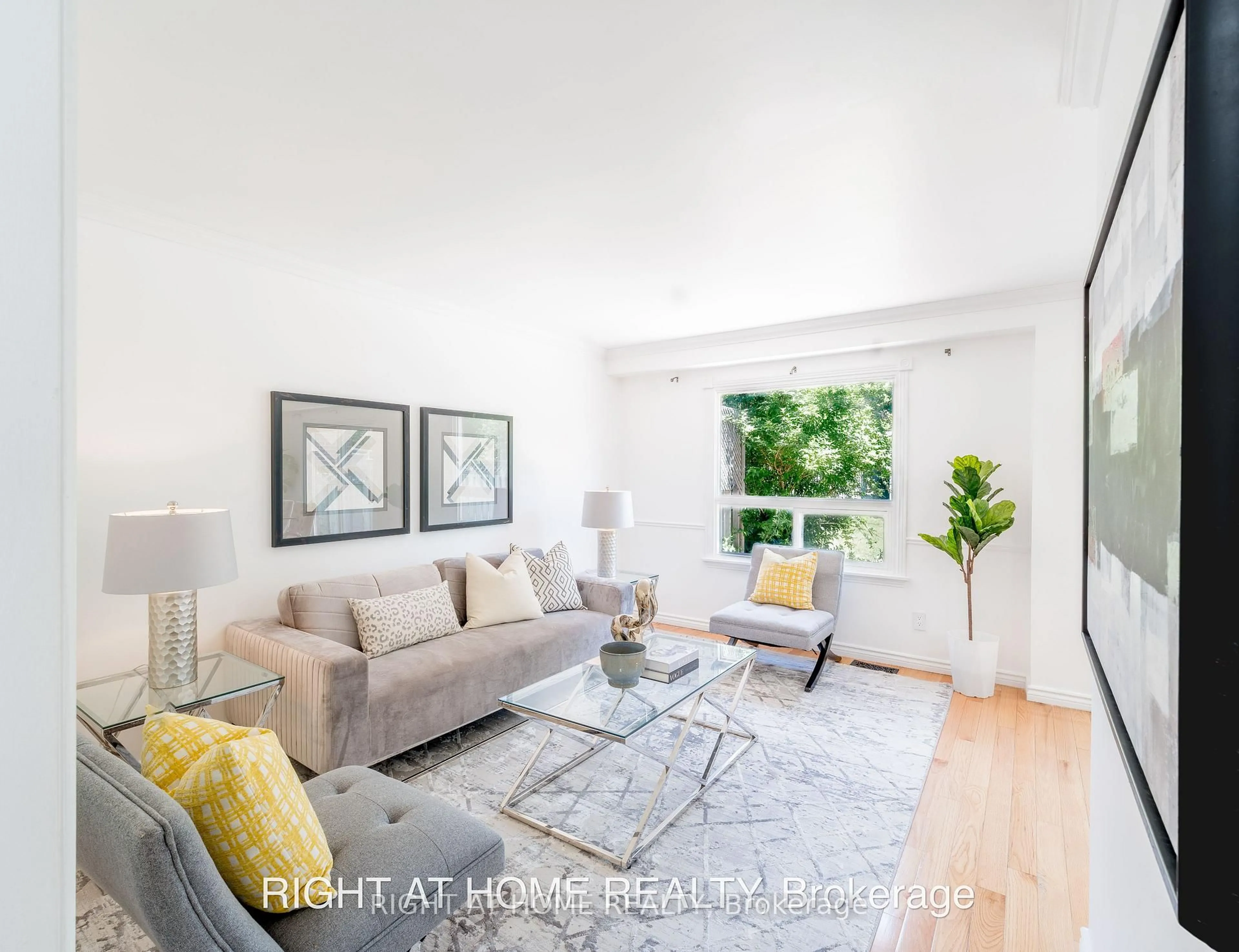 Living room with furniture, unknown for 160 Overbank Dr, Oshawa Ontario L1J 7Y5