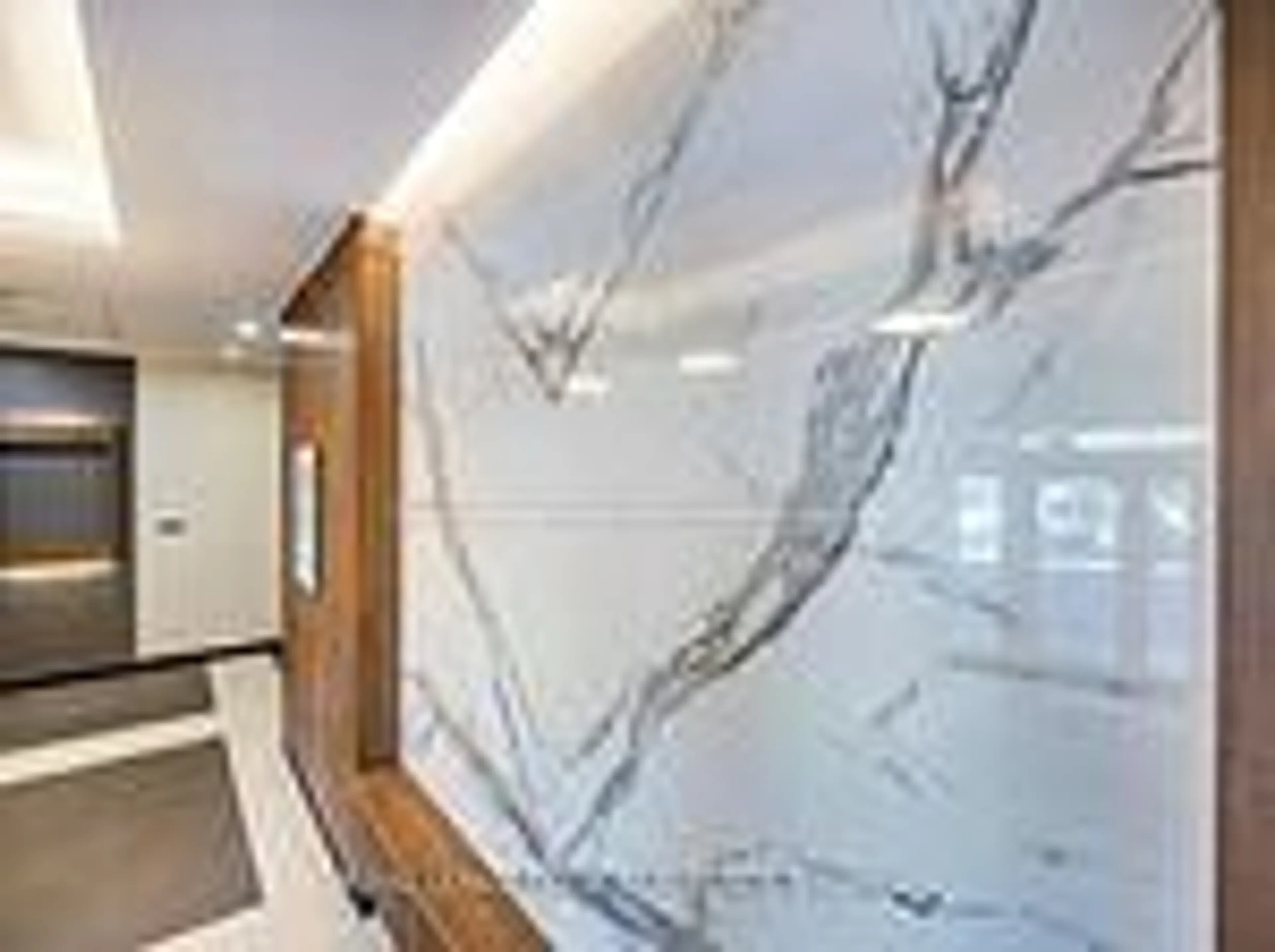 Indoor foyer for 109 King Ave #306, Clarington Ontario L1B 0V5