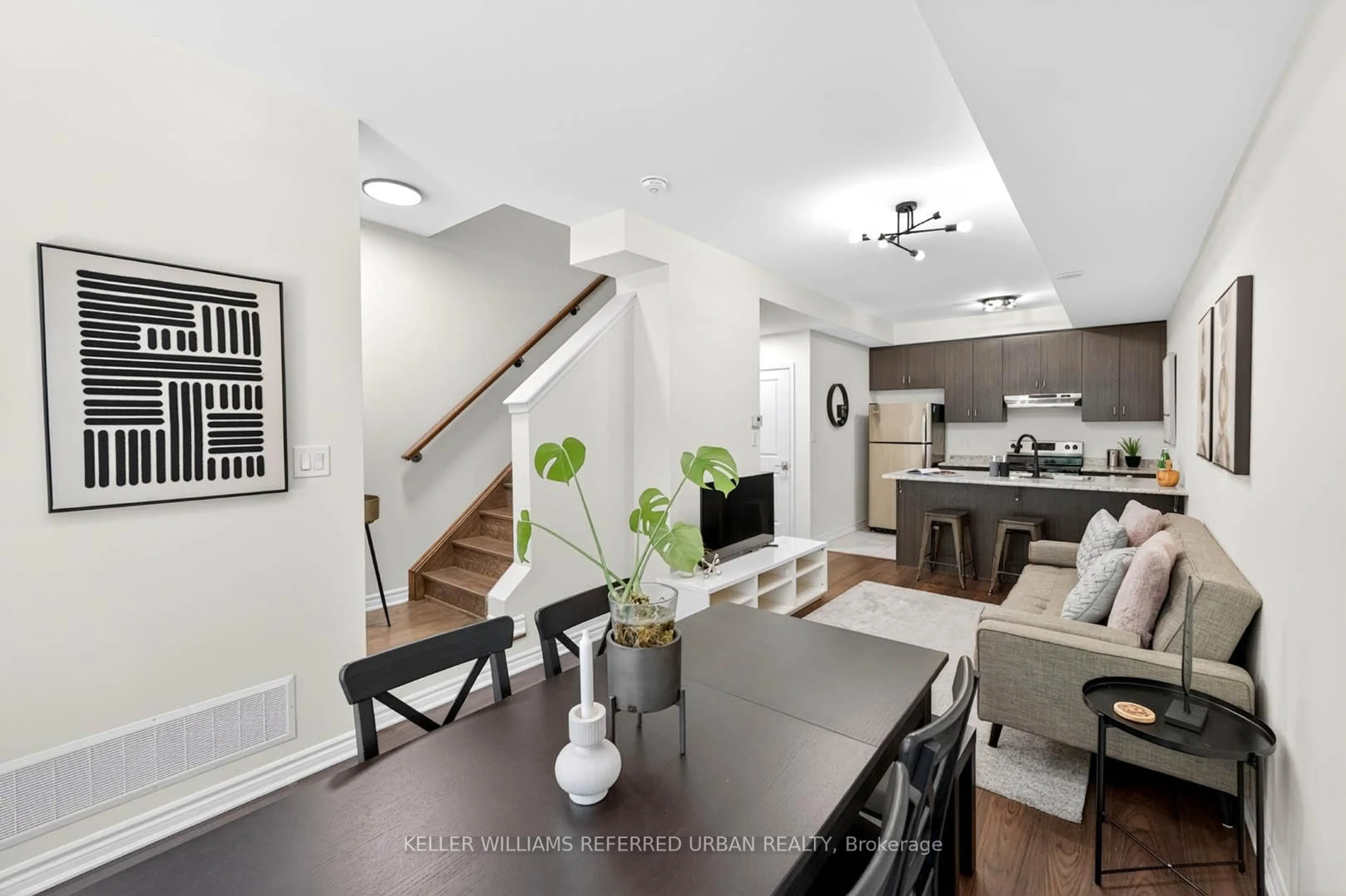 Open concept kitchen, unknown for 25 Heron Park Pl #19, Toronto Ontario M1E 0B8