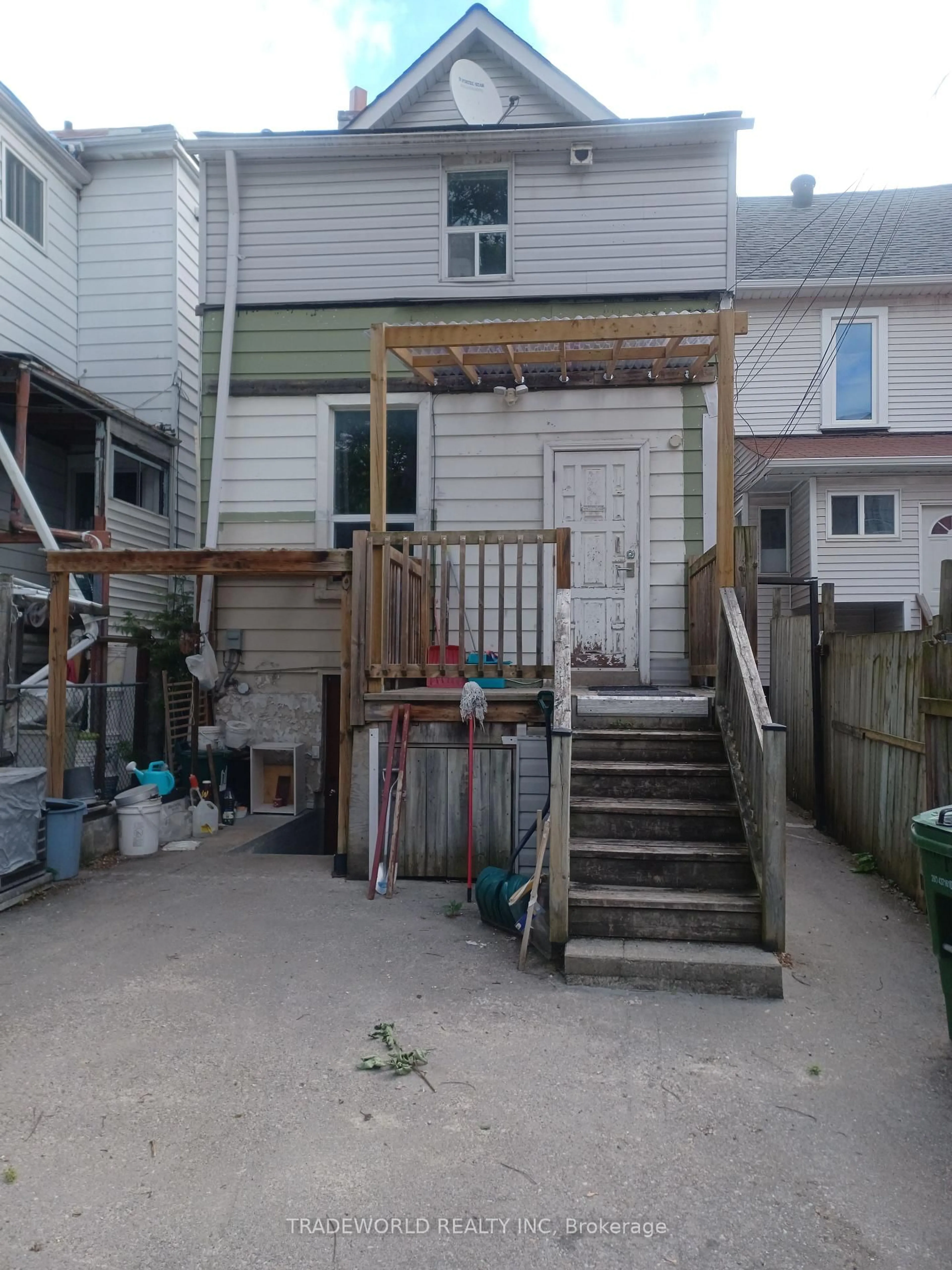 Unknown for 150 Jones Ave, Toronto Ontario M4M 3A3