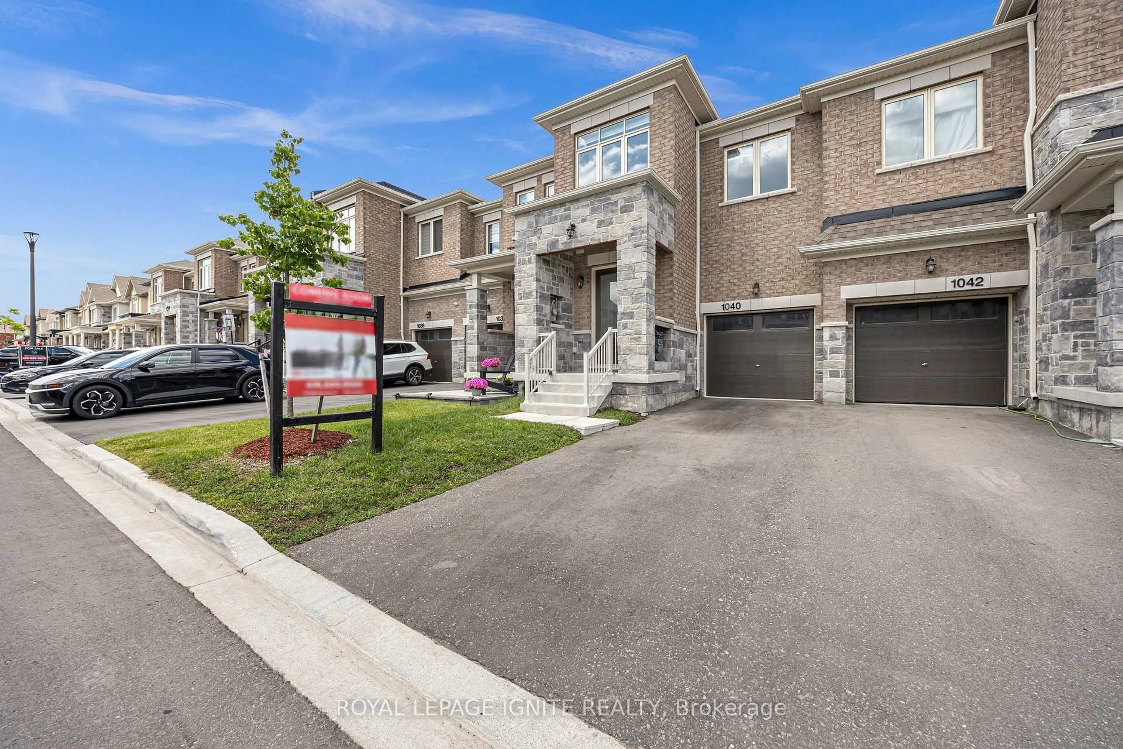 Unknown for 1040 Skyridge Blvd, Pickering Ontario L1X 0G5