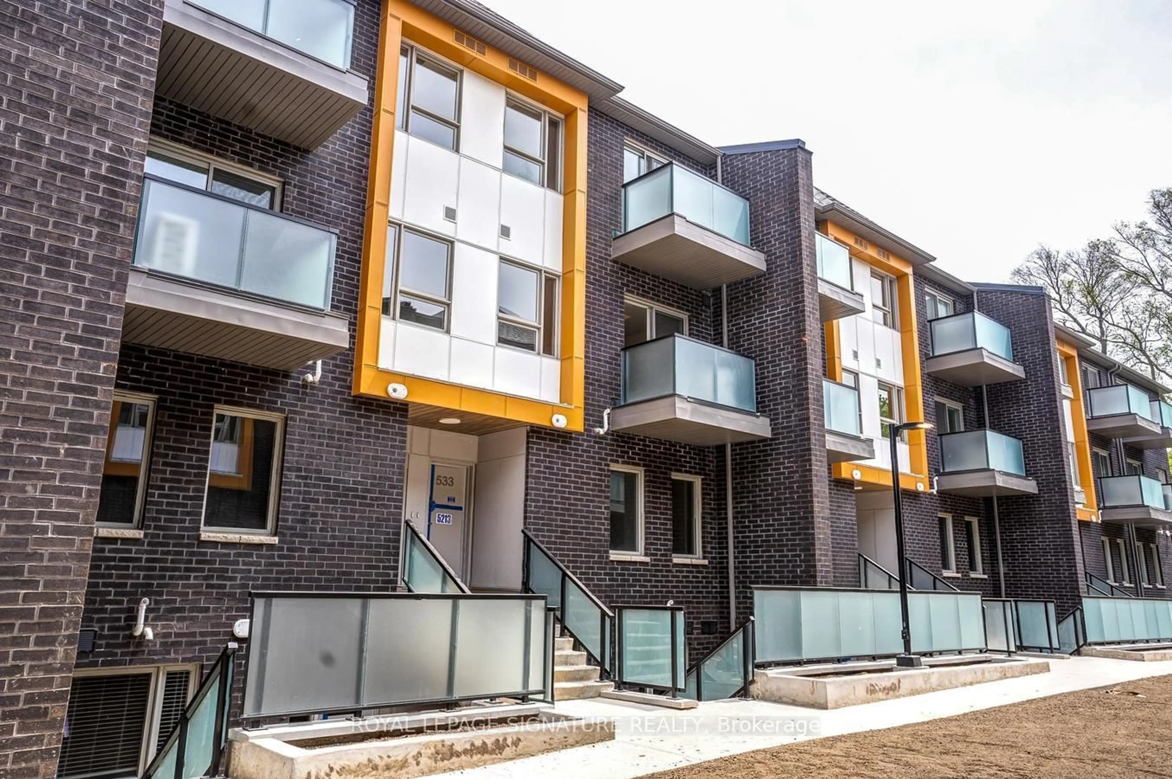 Unknown for 2787 Eglinton Ave #337, Toronto Ontario M1J 0B2