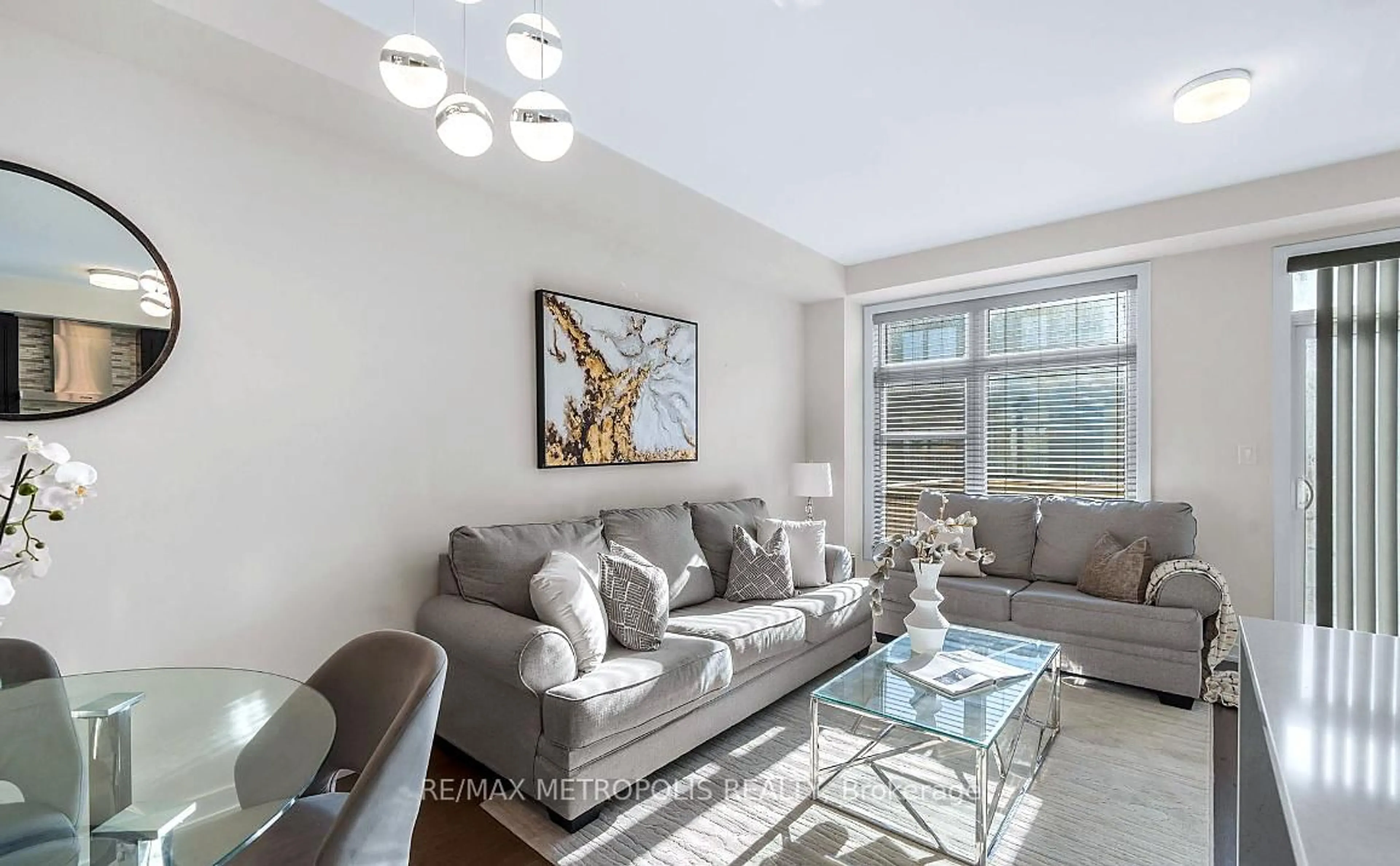 Living room with furniture, unknown for 2521 Castlegate Crossing, Pickering Ontario L1X 0H7