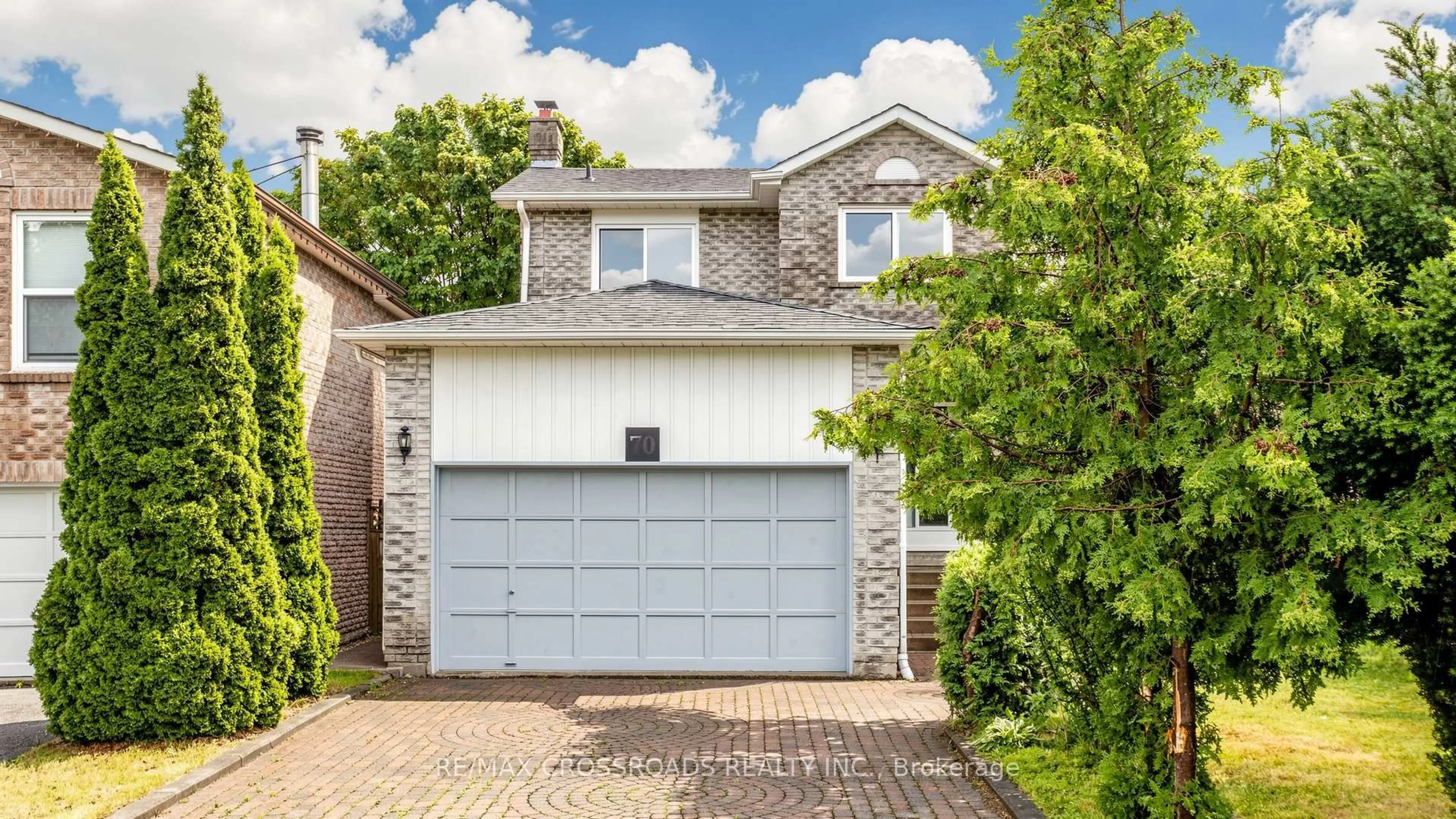 Home with brick exterior material, street for 70 Halfmoon Sq, Toronto Ontario M1C 3V3