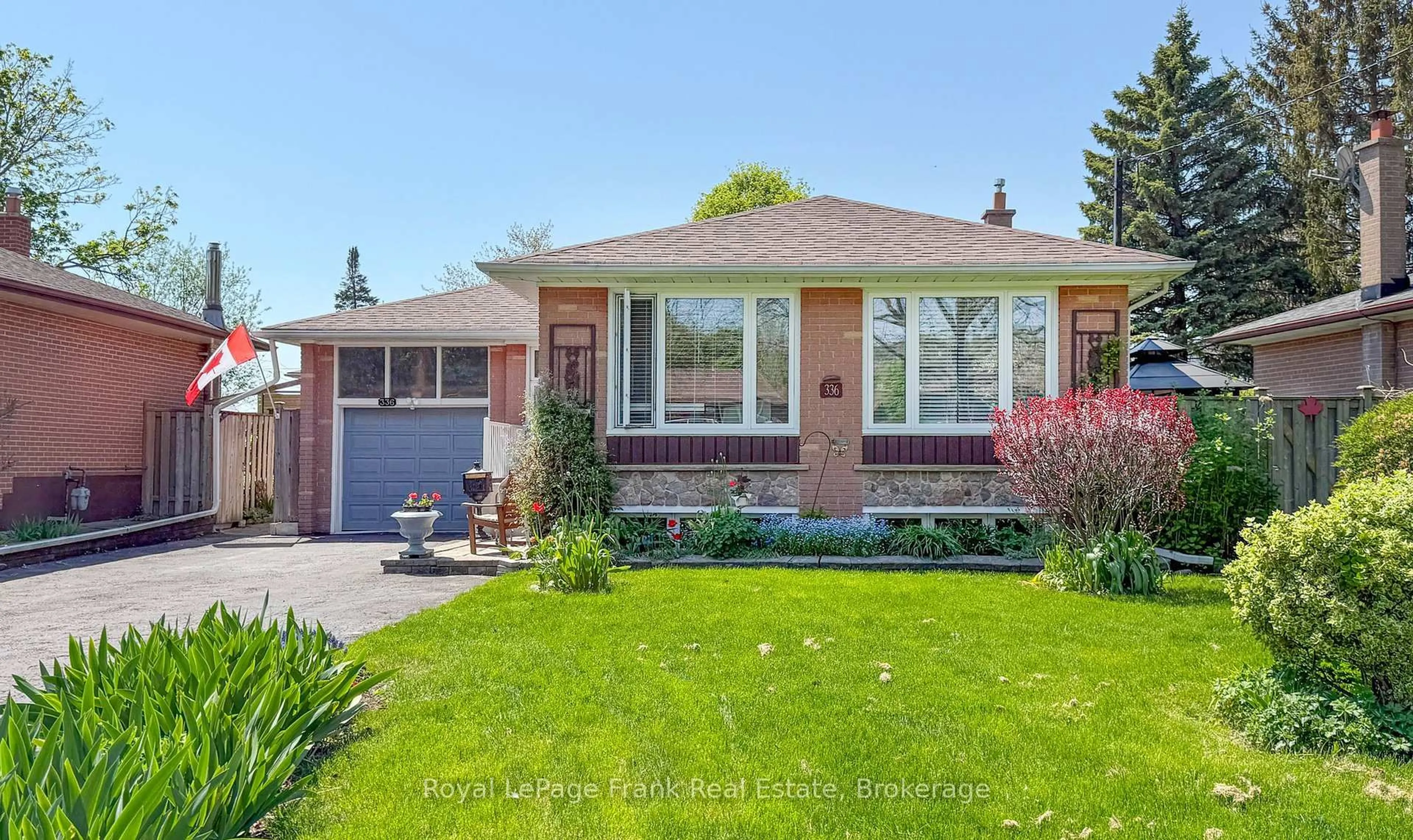 Home with brick exterior material, street for 336 Viewmount St, Oshawa Ontario L1H 7C3