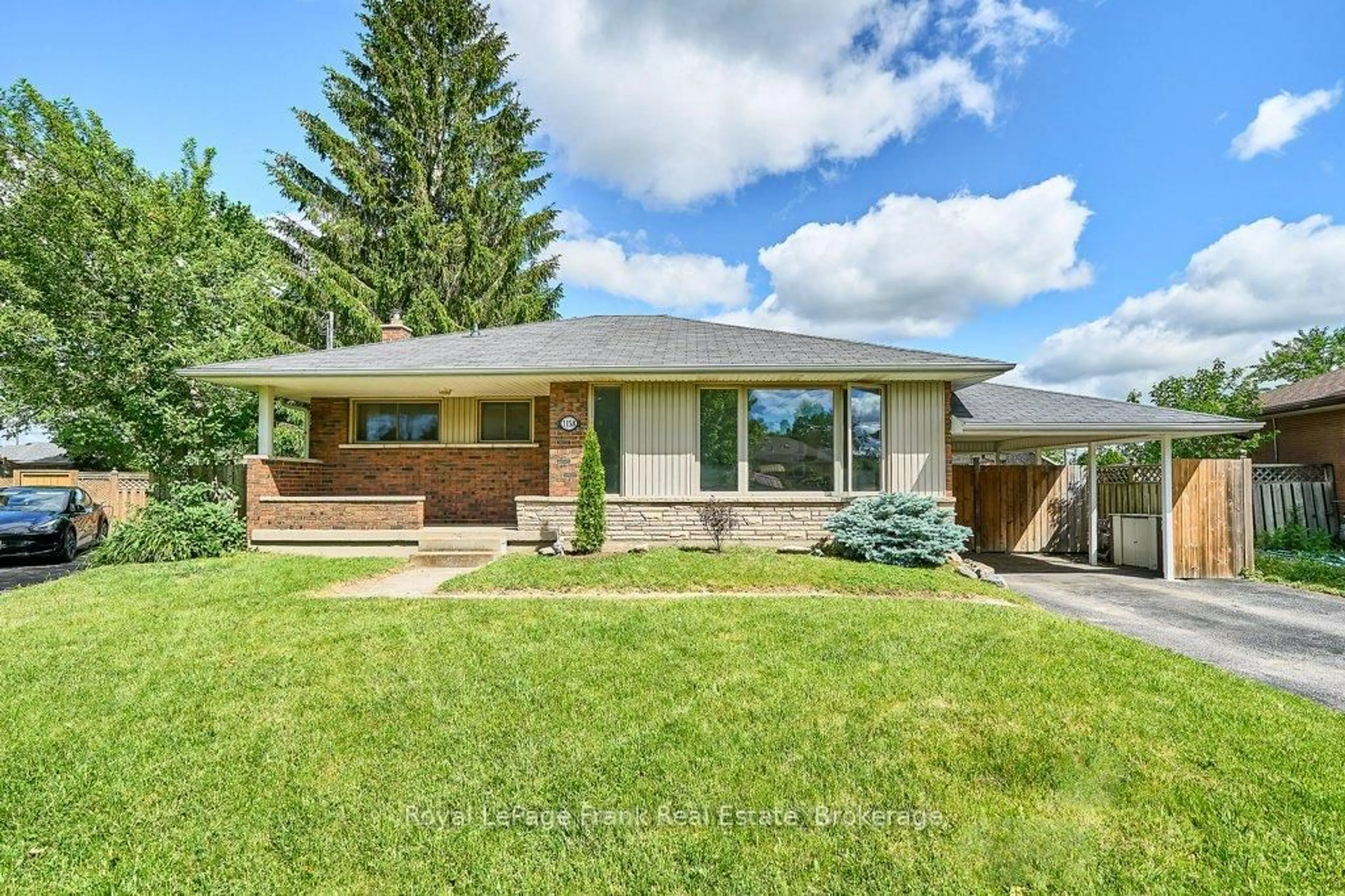 Home with brick exterior material, street for 1158 Lisgar Ave, Oshawa Ontario L1H 1T6