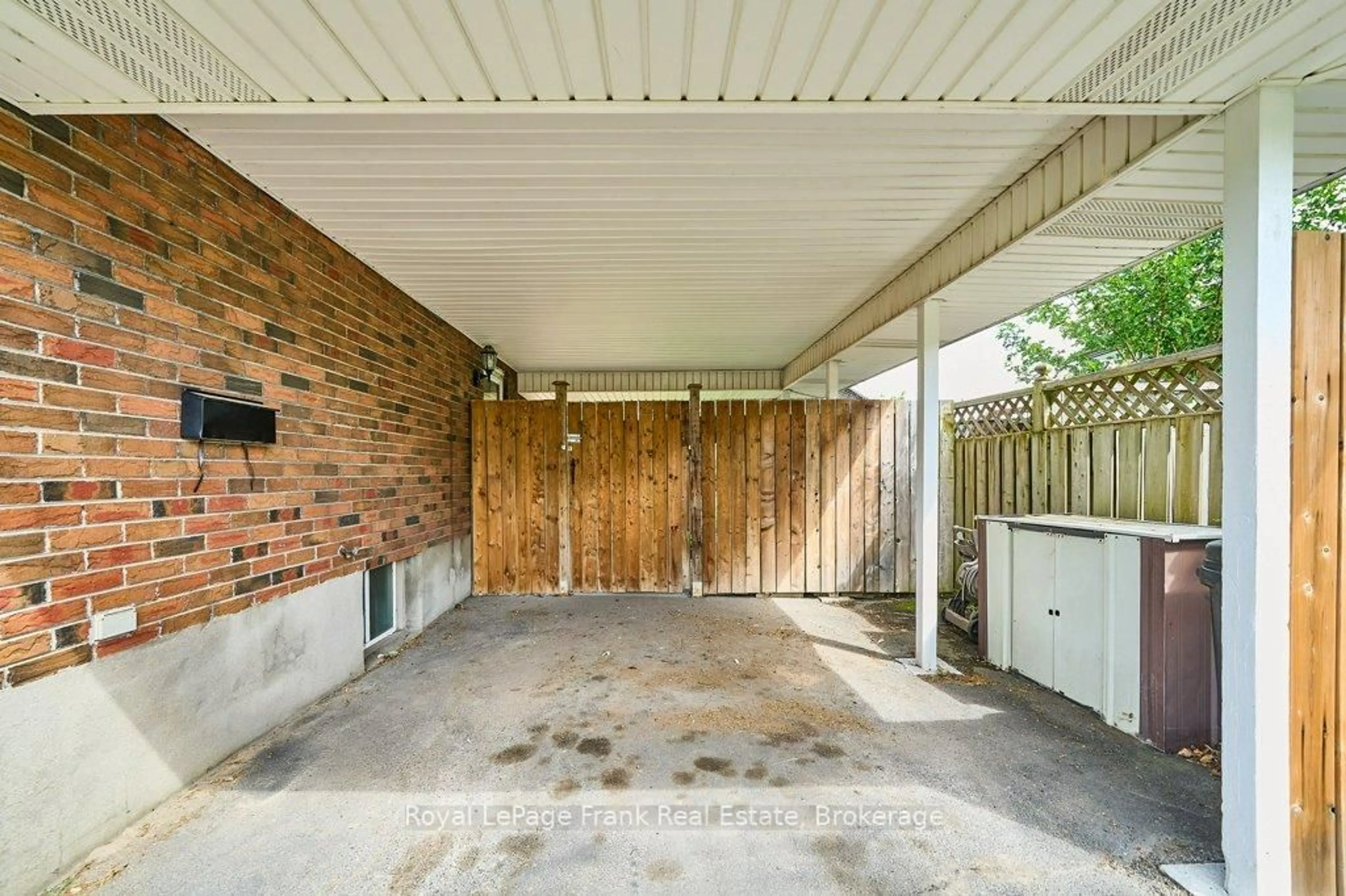 Unknown for 1158 Lisgar Ave, Oshawa Ontario L1H 1T6