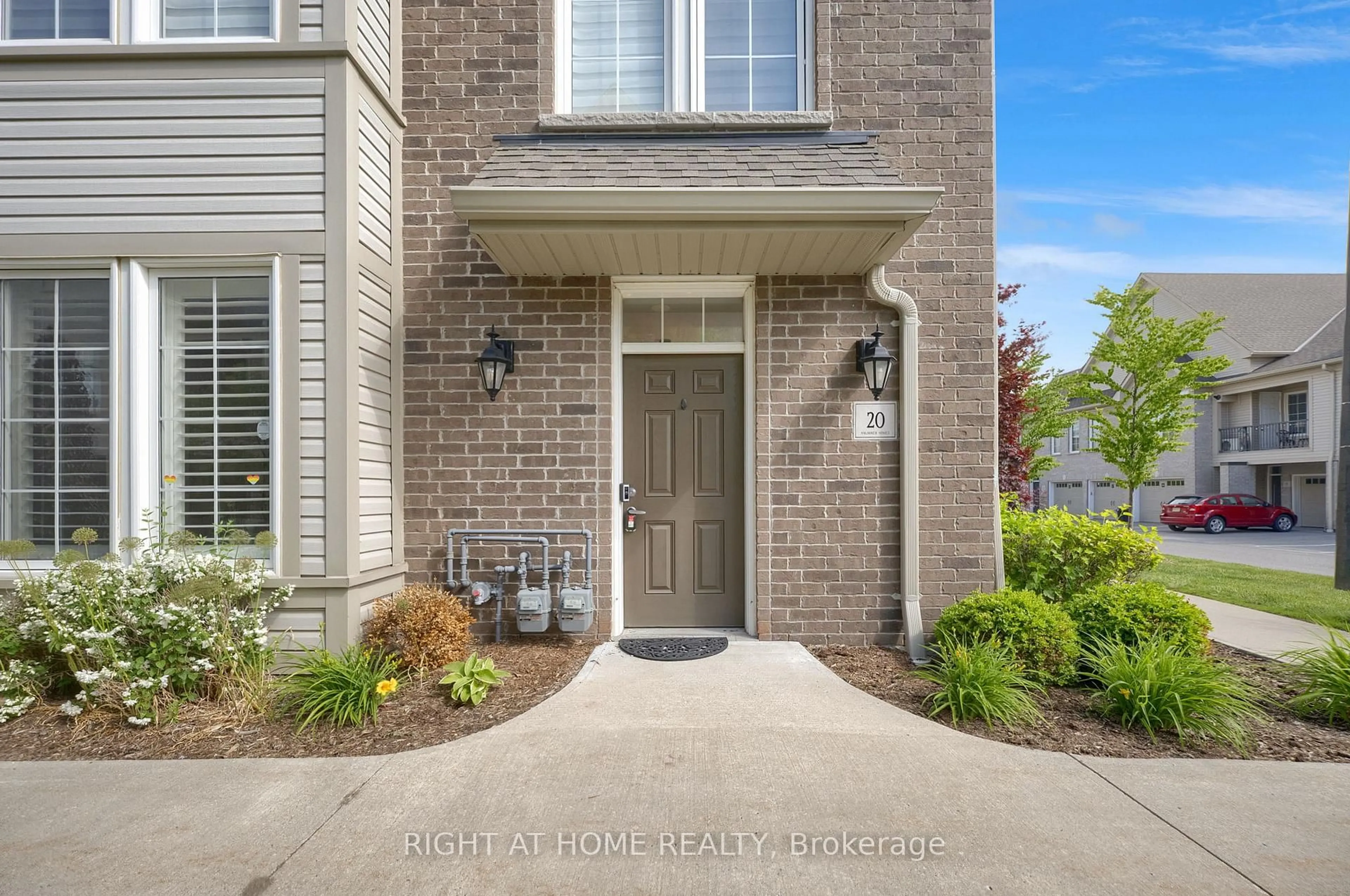 Unknown for 1430 Gord Vinson Ave #20, Clarington Ontario L1E 0J6