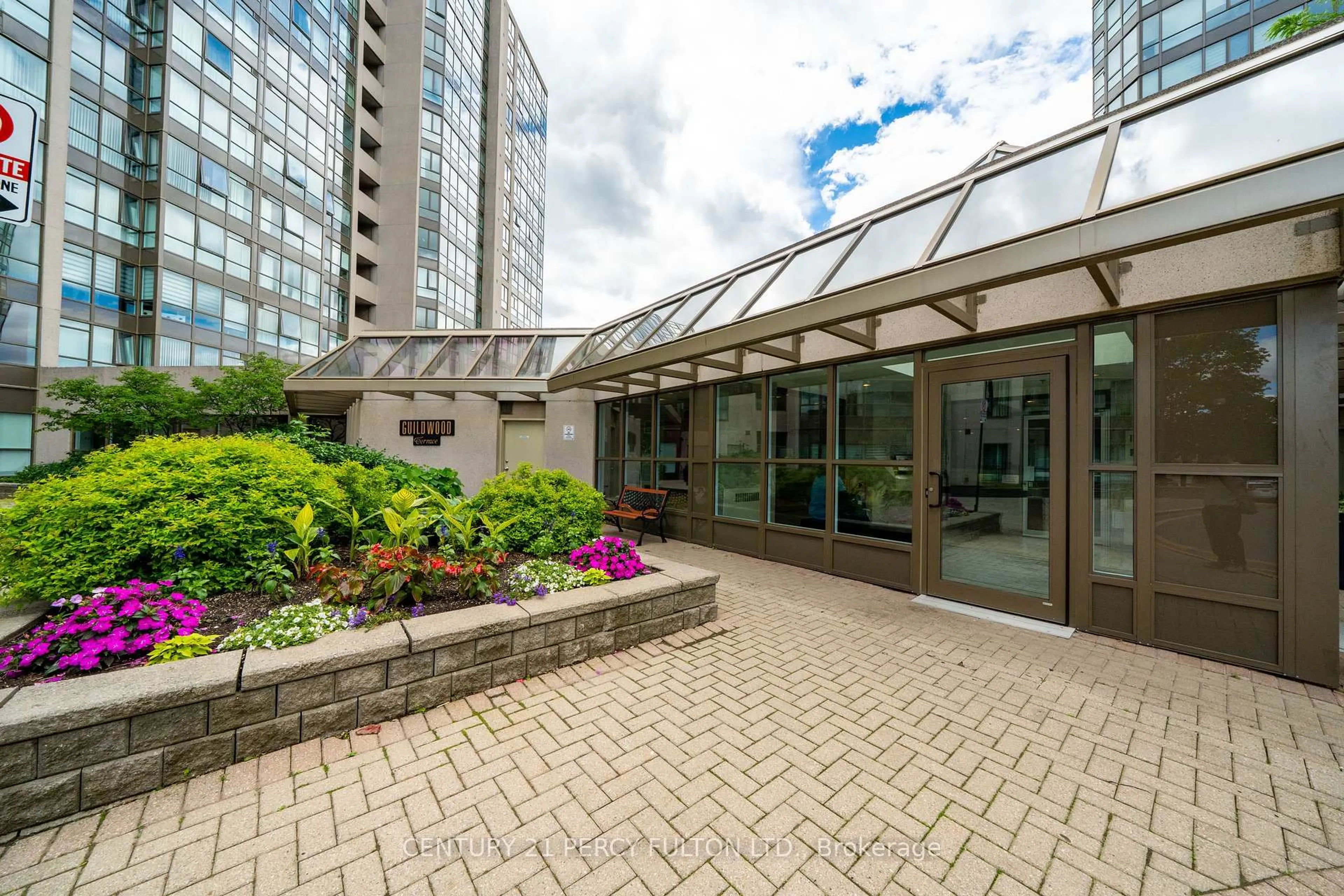 Unknown for 3231 Eglinton Ave #206B, Toronto Ontario M1J 3N5