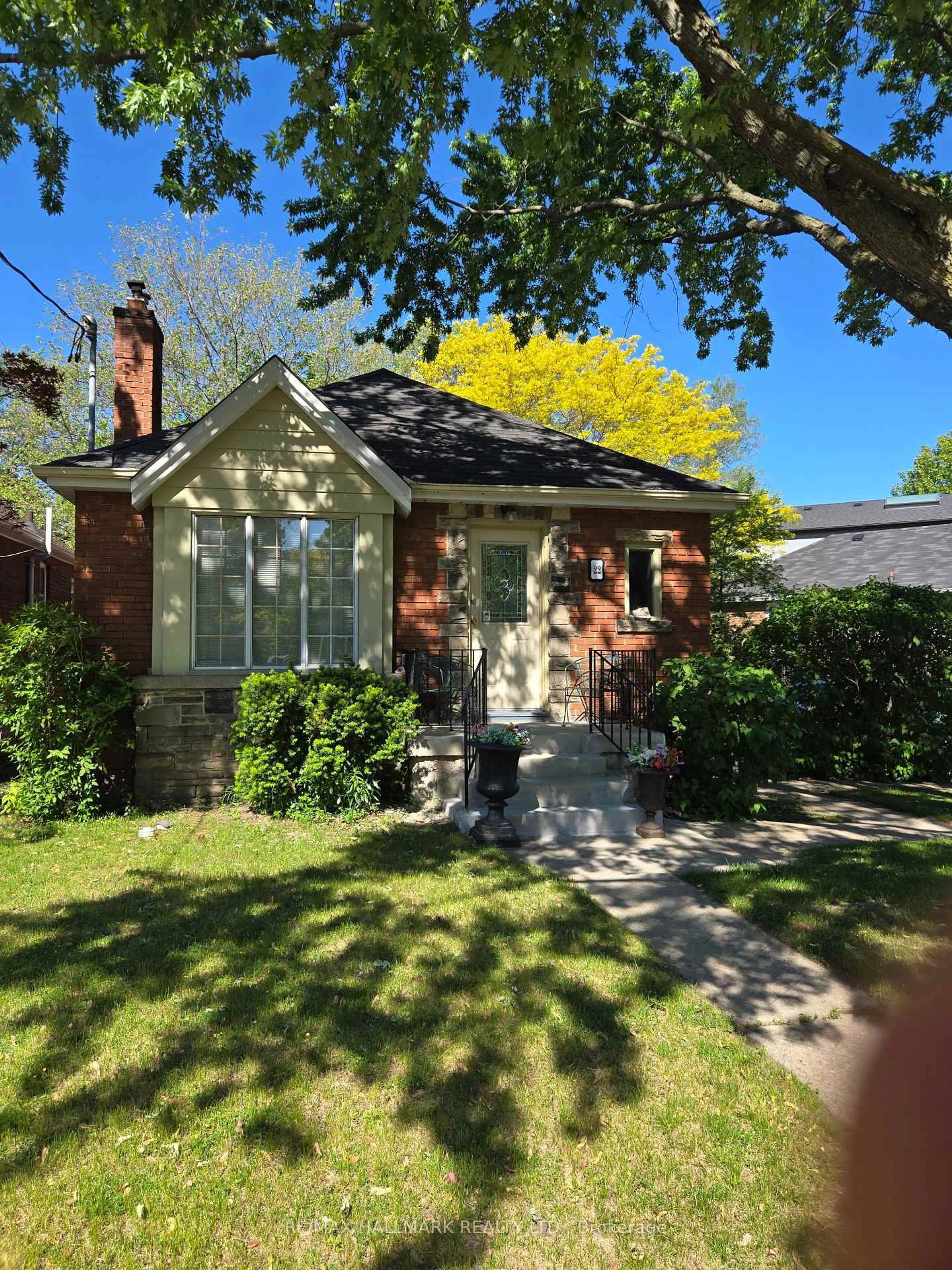 Home with brick exterior material, street for 22 Airley Cres, Toronto Ontario M4K 4H6