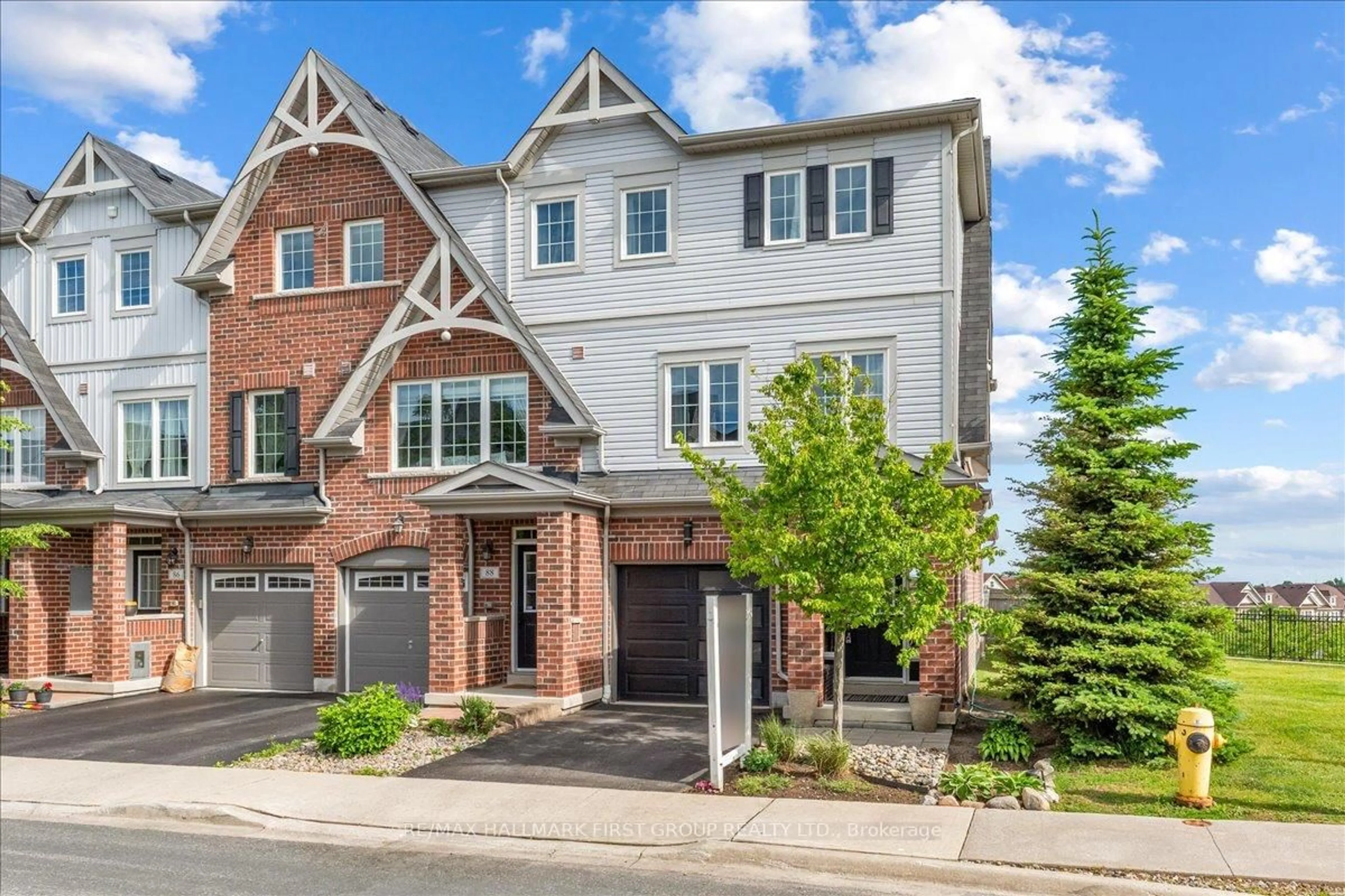 Home with brick exterior material, street for 90 Magpie Way, Whitby Ontario L1N 0K5