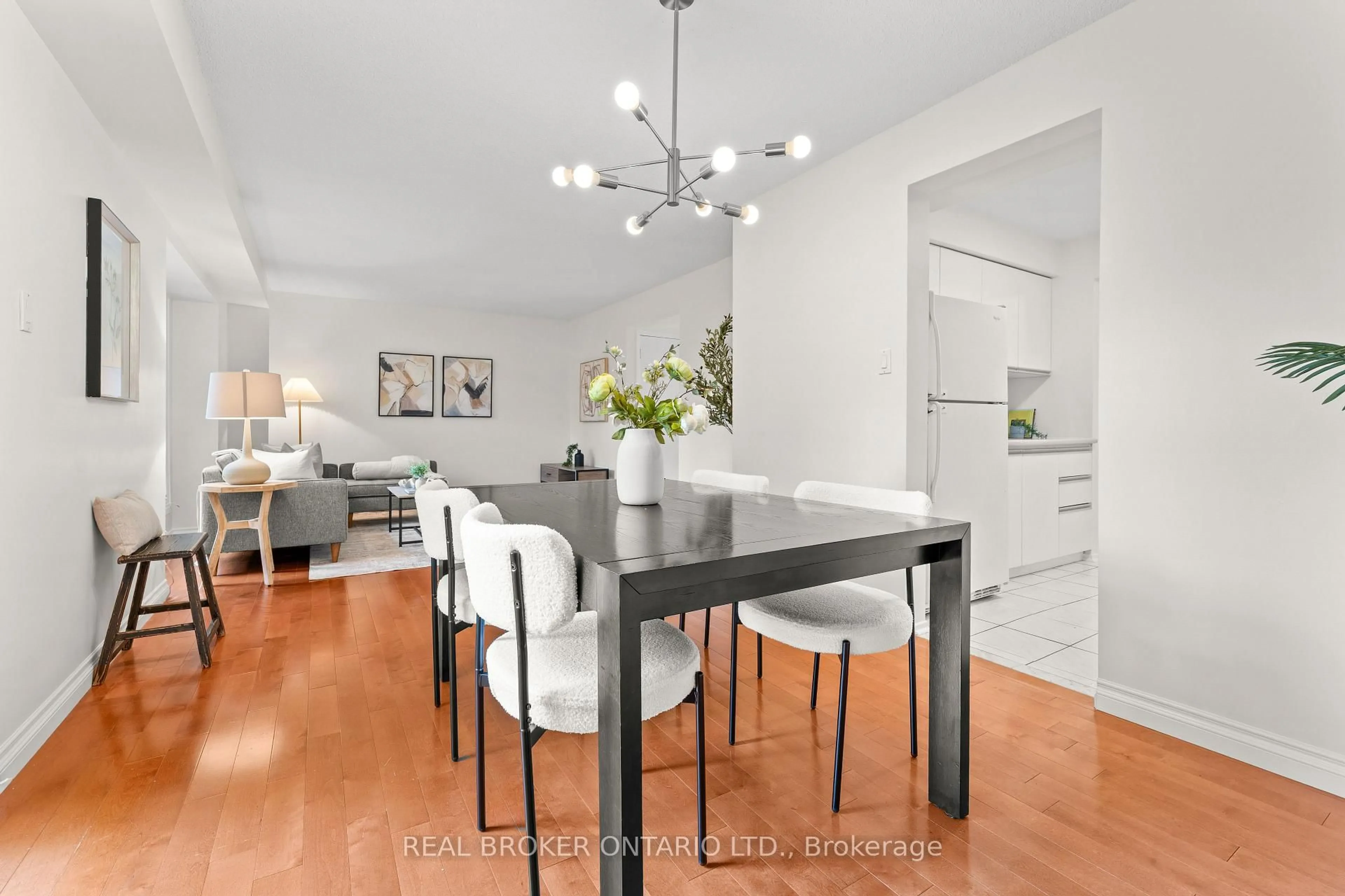 Dining room, wood/laminate floor for 5 Firebrace Rd, Toronto Ontario M1W 2Z3