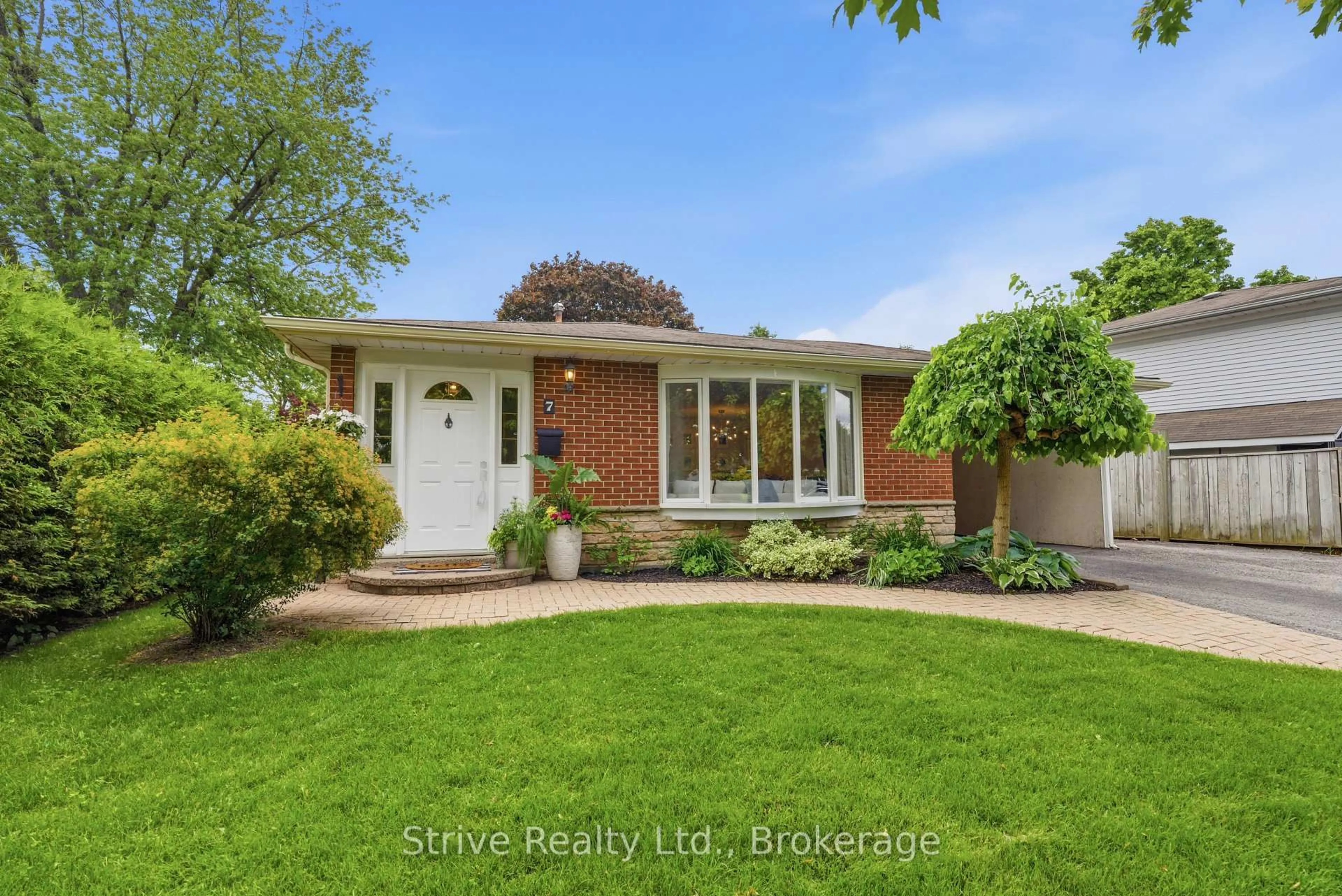 Home with brick exterior material, street for 7 Albery Cres, Ajax Ontario L1S 2Y2