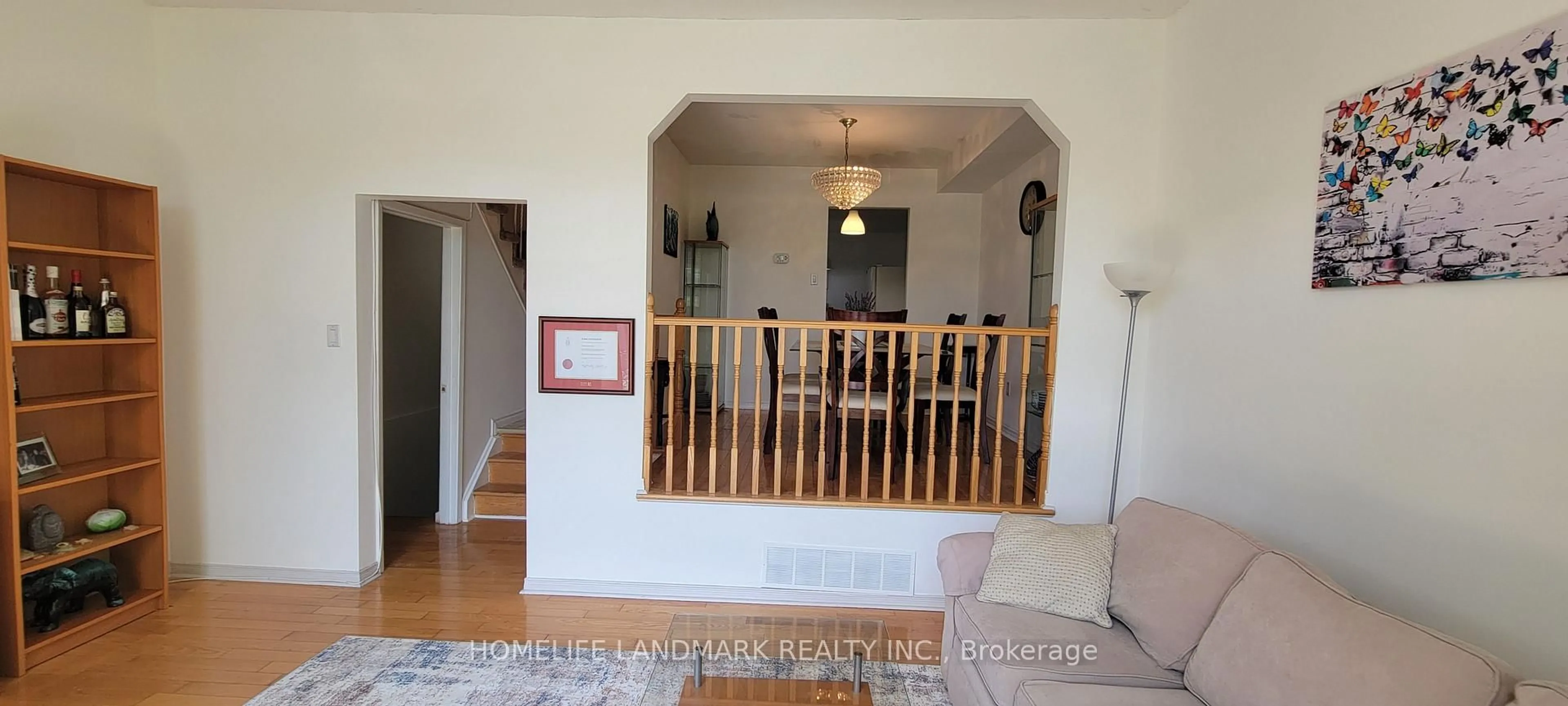 Indoor foyer for 131 Silver Springs Blvd, Toronto Ontario M1V 1M8