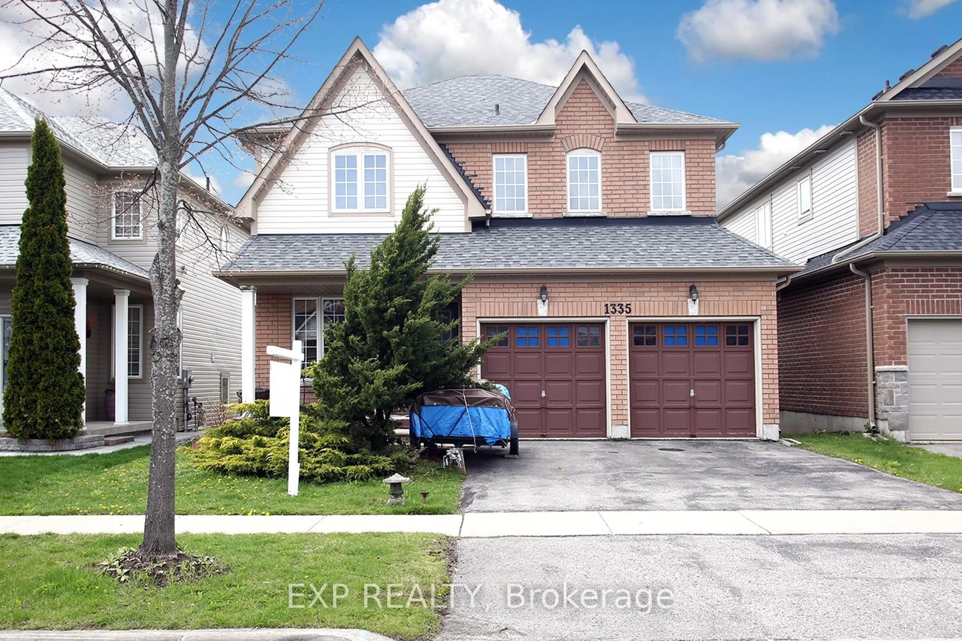 Home with brick exterior material, street for 1335 Langley Circ, Oshawa Ontario L1K 0E2