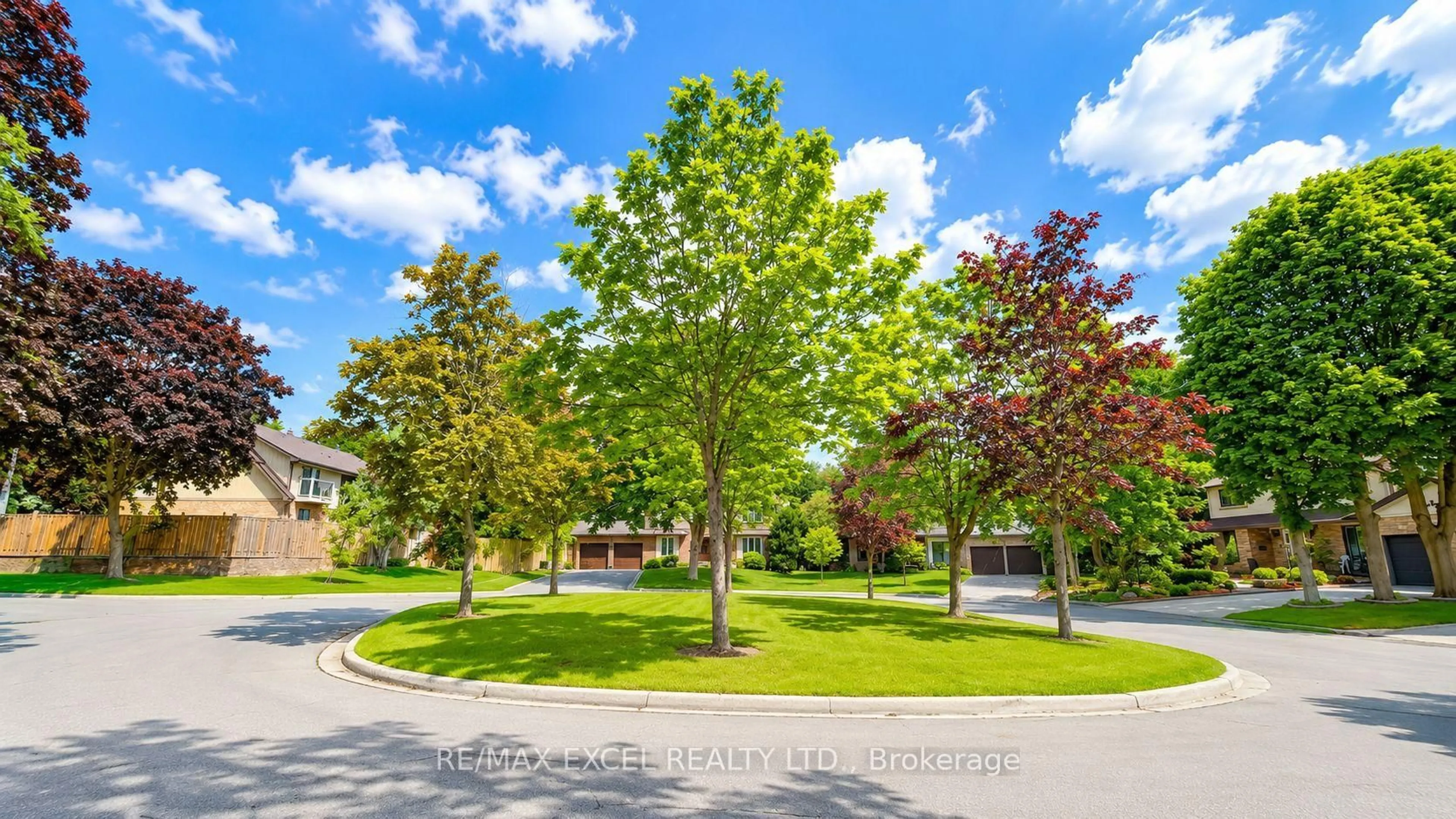 A pic from outside/outdoor area/front of a property/back of a property/a pic from drone, street for 3 Ruddell Pl, Toronto Ontario M1C 3E4
