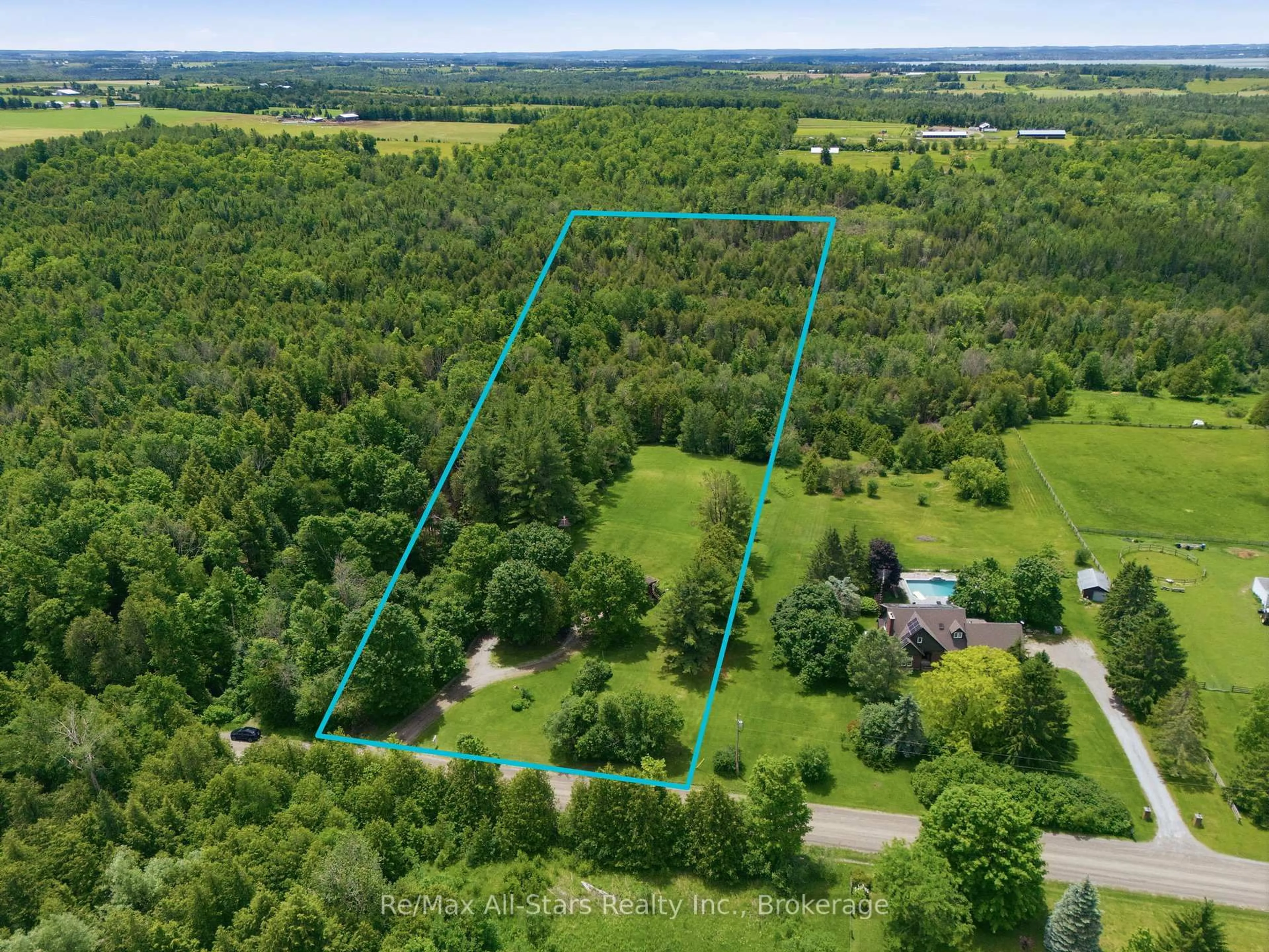 A pic from outside/outdoor area/front of a property/back of a property/a pic from drone, forest/trees view for 18050 Nesbitt Line, Scugog Ontario L0B 1L0