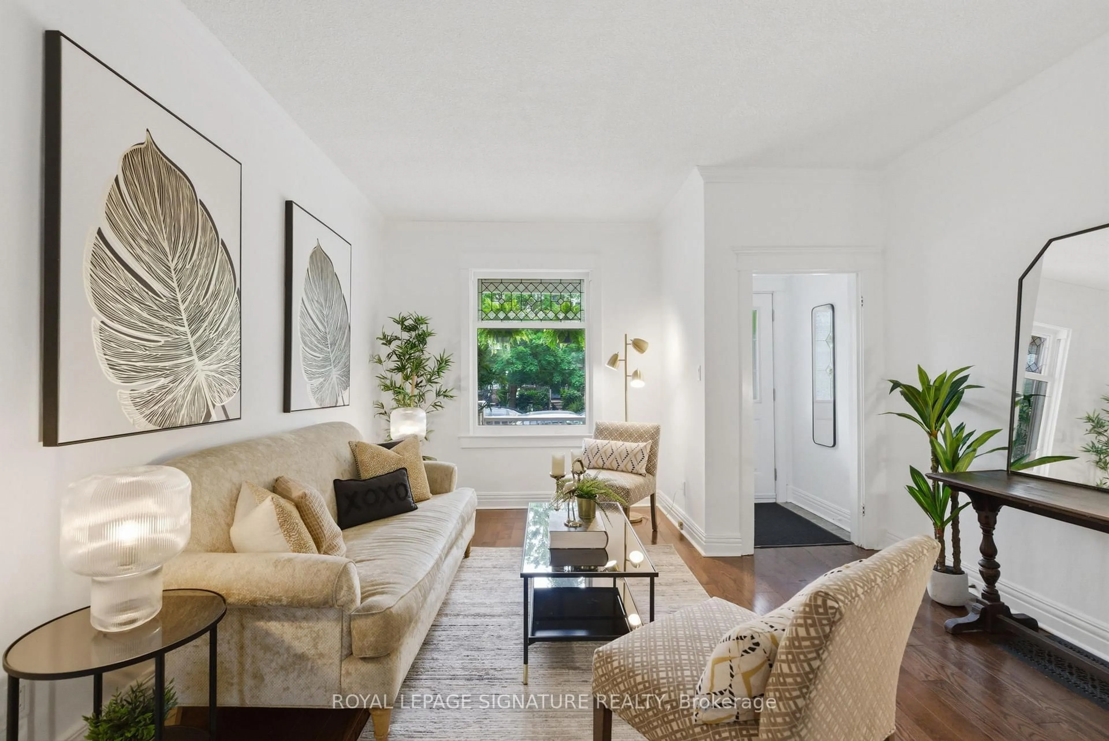 Living room with furniture, unknown for 8 Baltic Ave, Toronto Ontario M4J 1S2