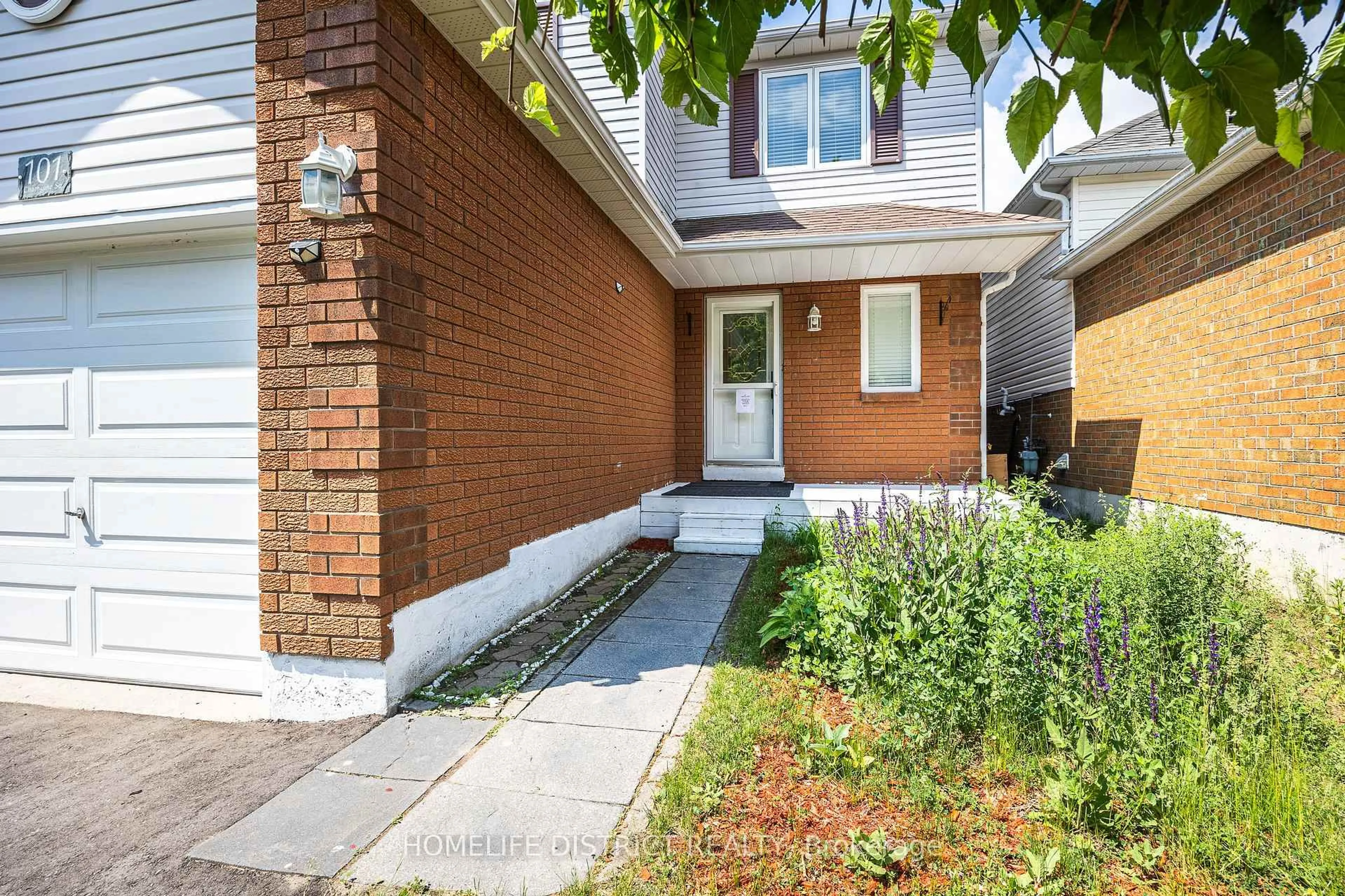 Home with brick exterior material, street for 101 Champine Sq, Clarington Ontario L1C 4V9