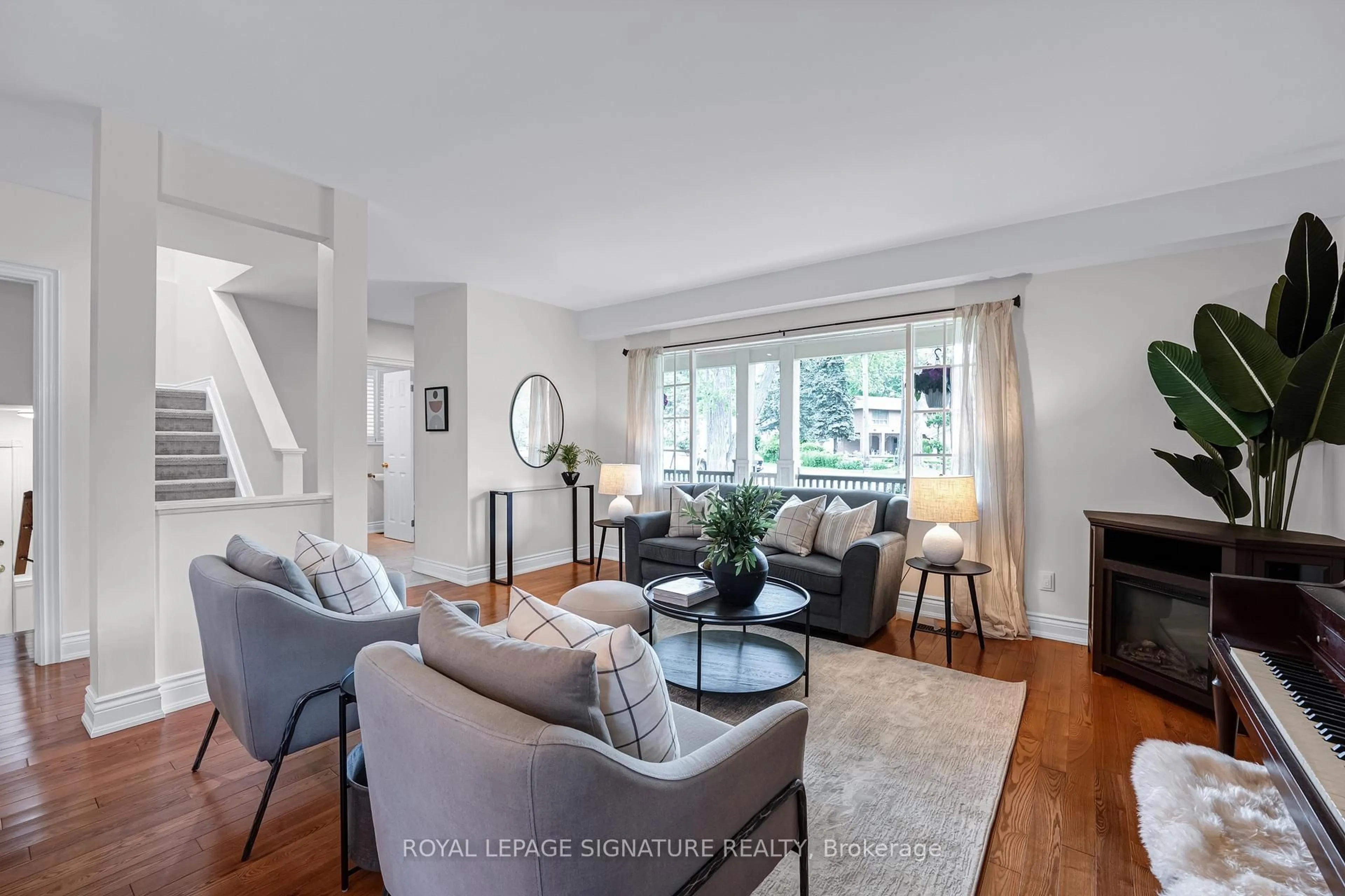 Living room with furniture, unknown for 230 Rouge Hills Dr, Toronto Ontario M1C 2Z1