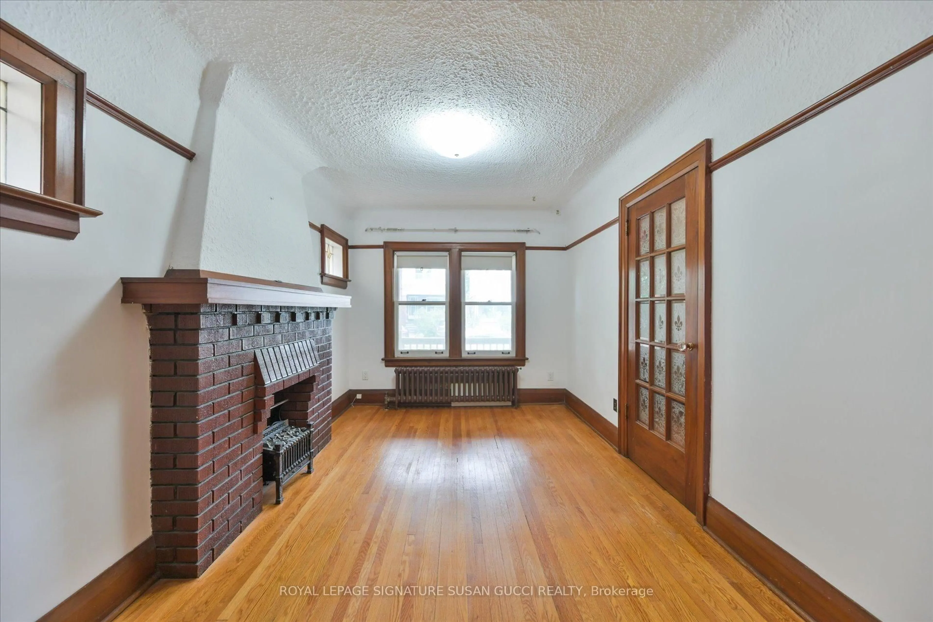 Unknown for 20 Bonnie Brae Blvd, Toronto Ontario M4J 4N2