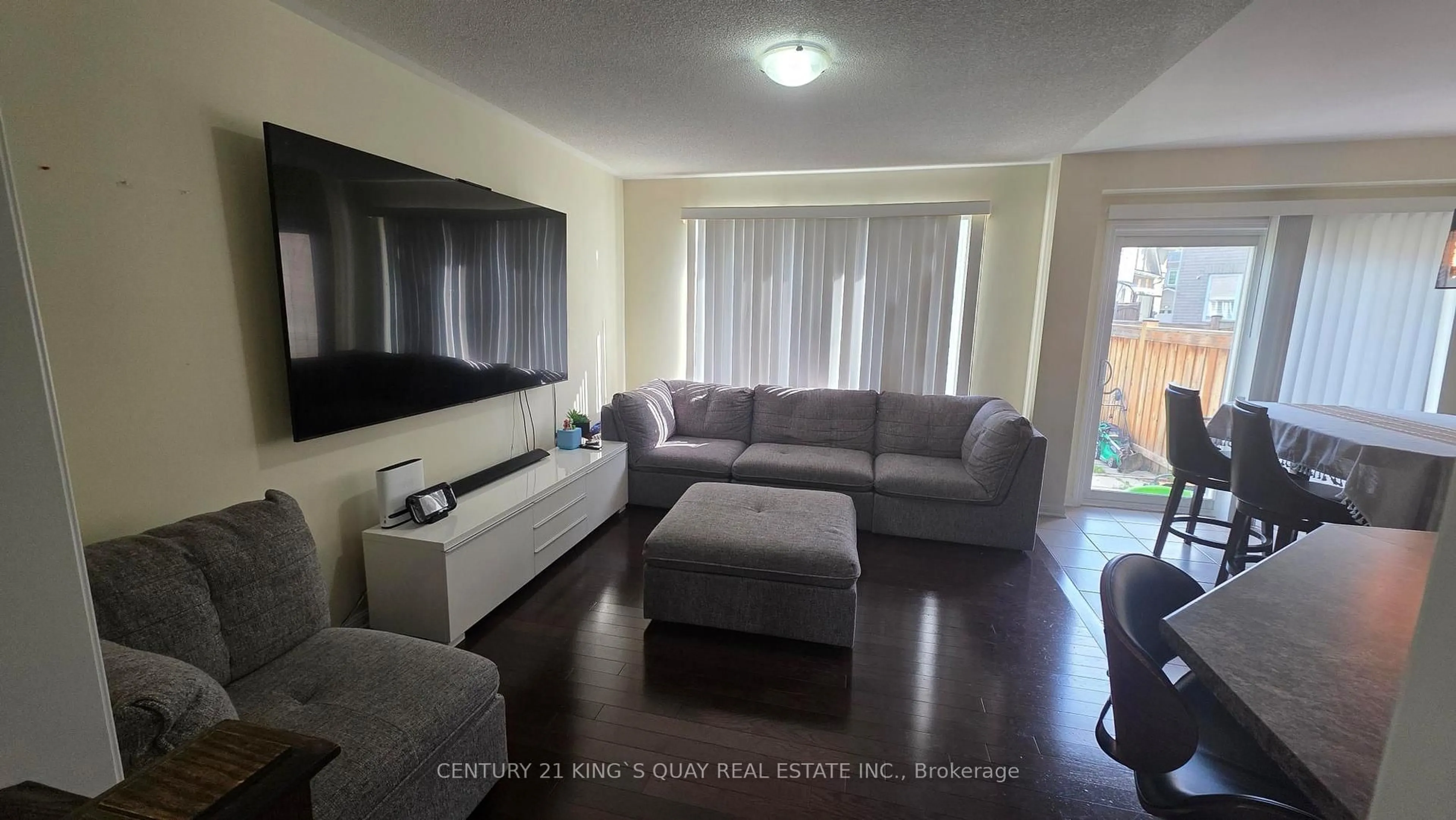 Living room with furniture, unknown for 7 Stotts Terr, Toronto Ontario M1C 0C8