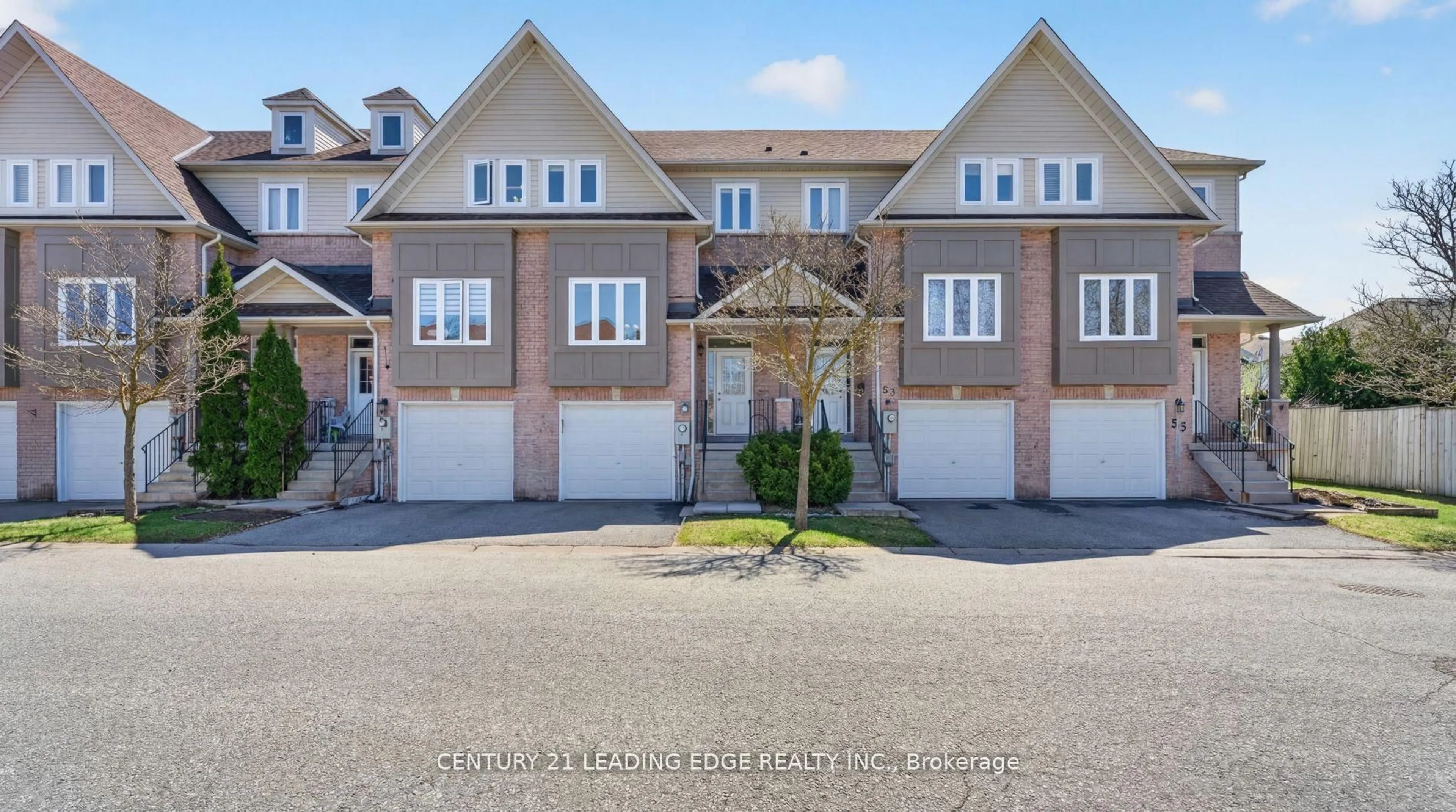A pic from outside/outdoor area/front of a property/back of a property/a pic from drone, street for 51 Alexis Way, Whitby Ontario L1R 2N9