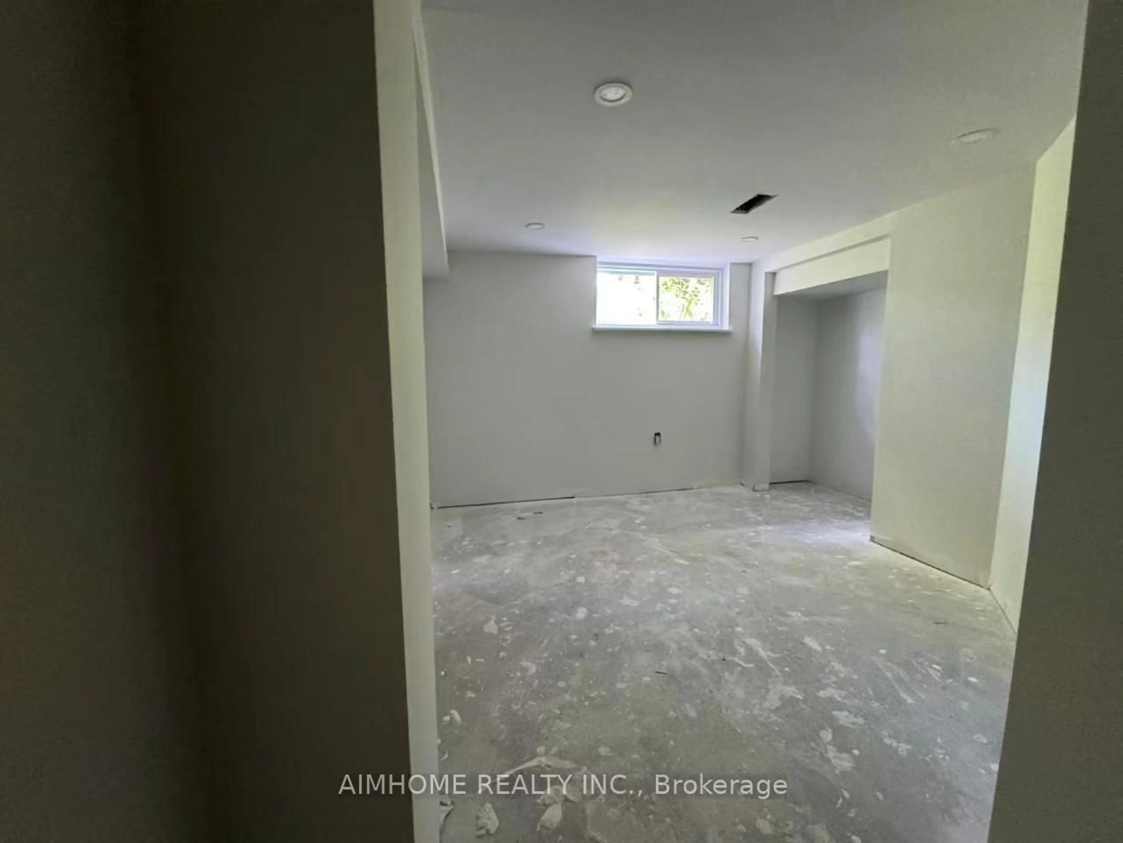 A pic of a room for 36 Moraine Hill Dr, Toronto Ontario M1T 1Z9
