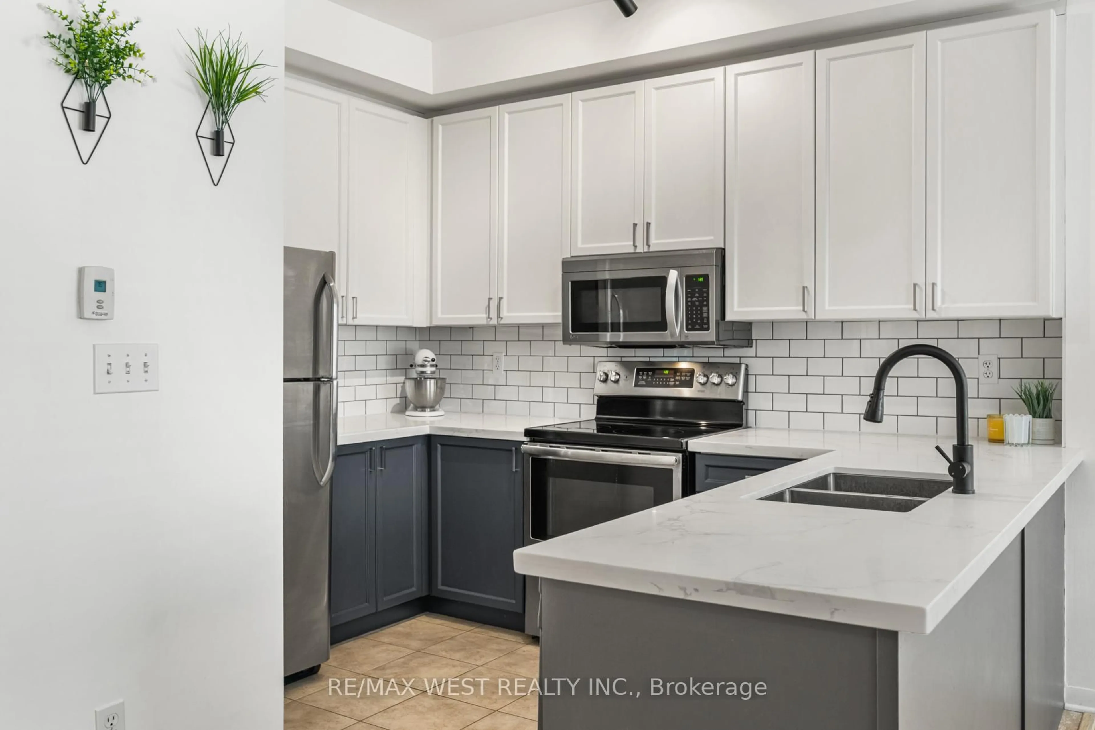 Unknown for 1250 St. Martins Dr #85, Pickering Ontario L1W 0A2