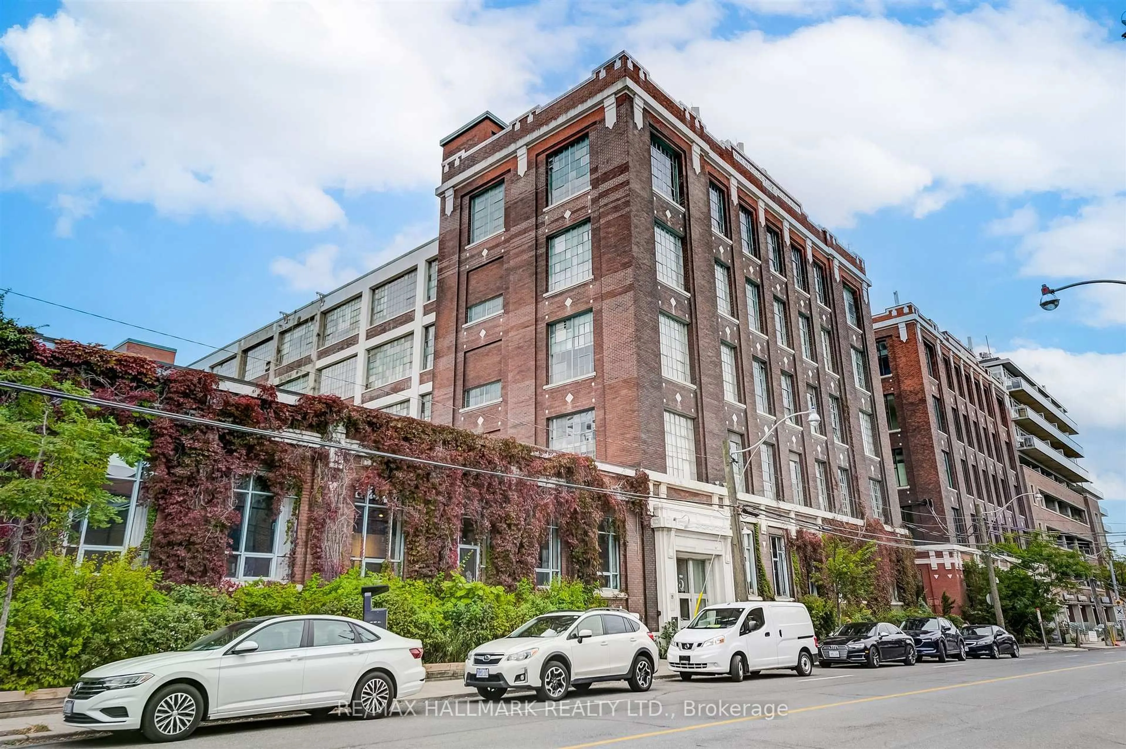 Unknown for 245 Carlaw Ave #404A, Toronto Ontario M4M 2S1