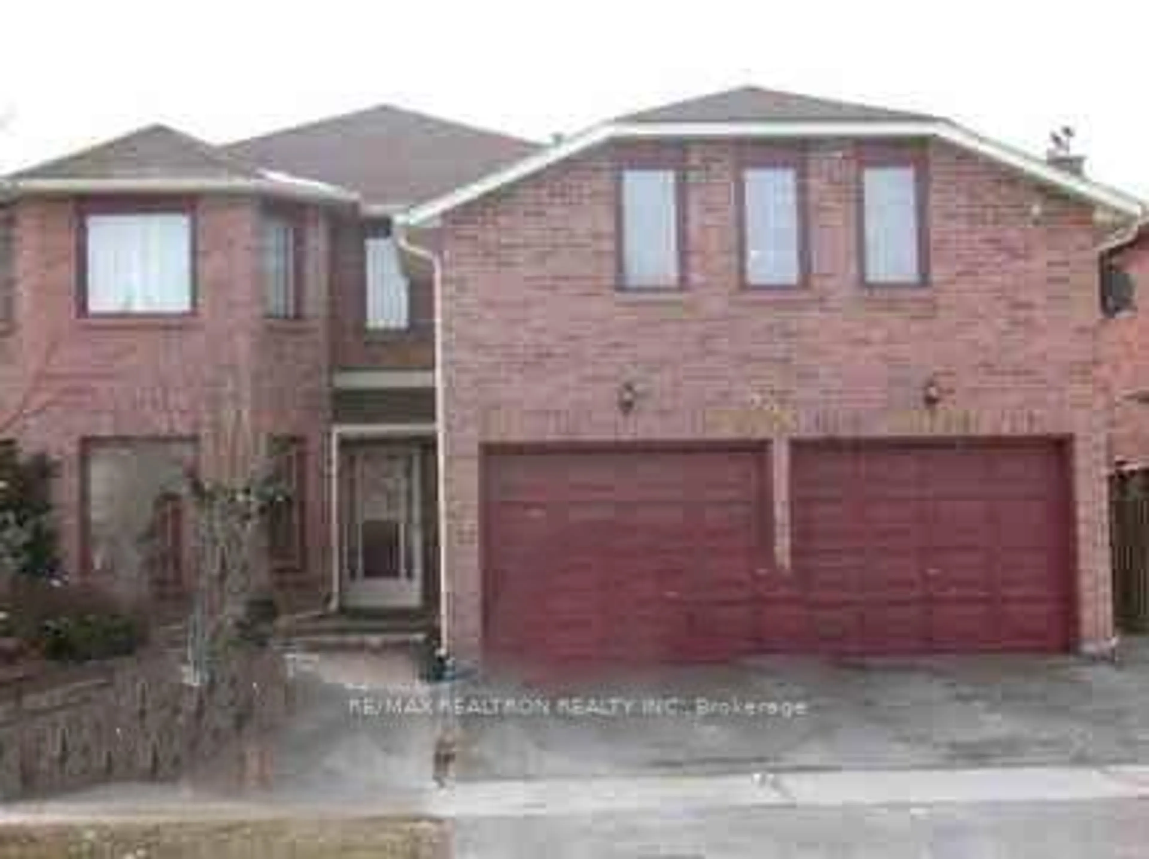 Home with brick exterior material, street for 295 Waterford Gate, Pickering Ontario L1V 5T7