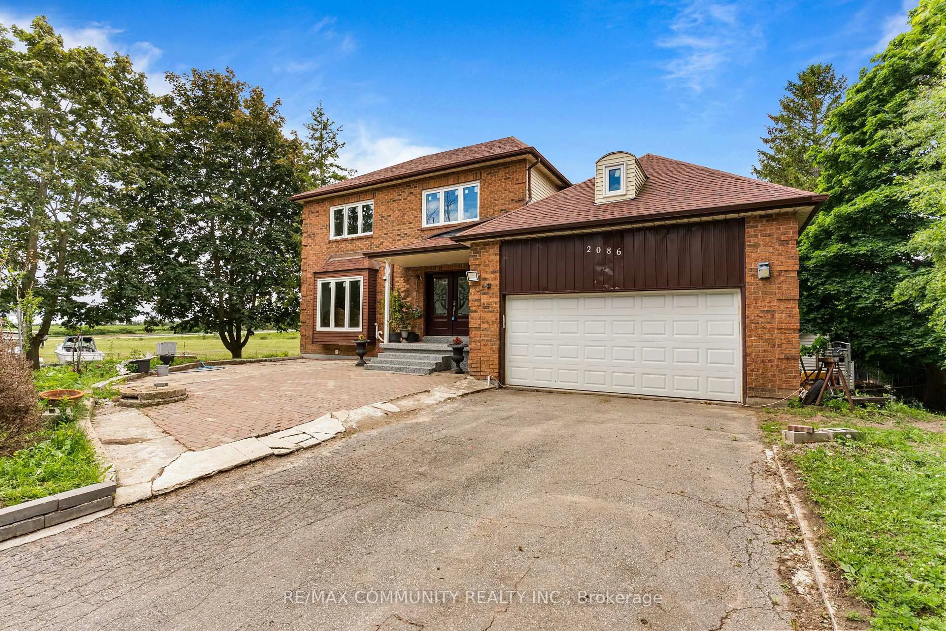 A pic from outside/outdoor area/front of a property/back of a property/a pic from drone, street for 2086 Solina Rd, Clarington Ontario L1C 6Z1