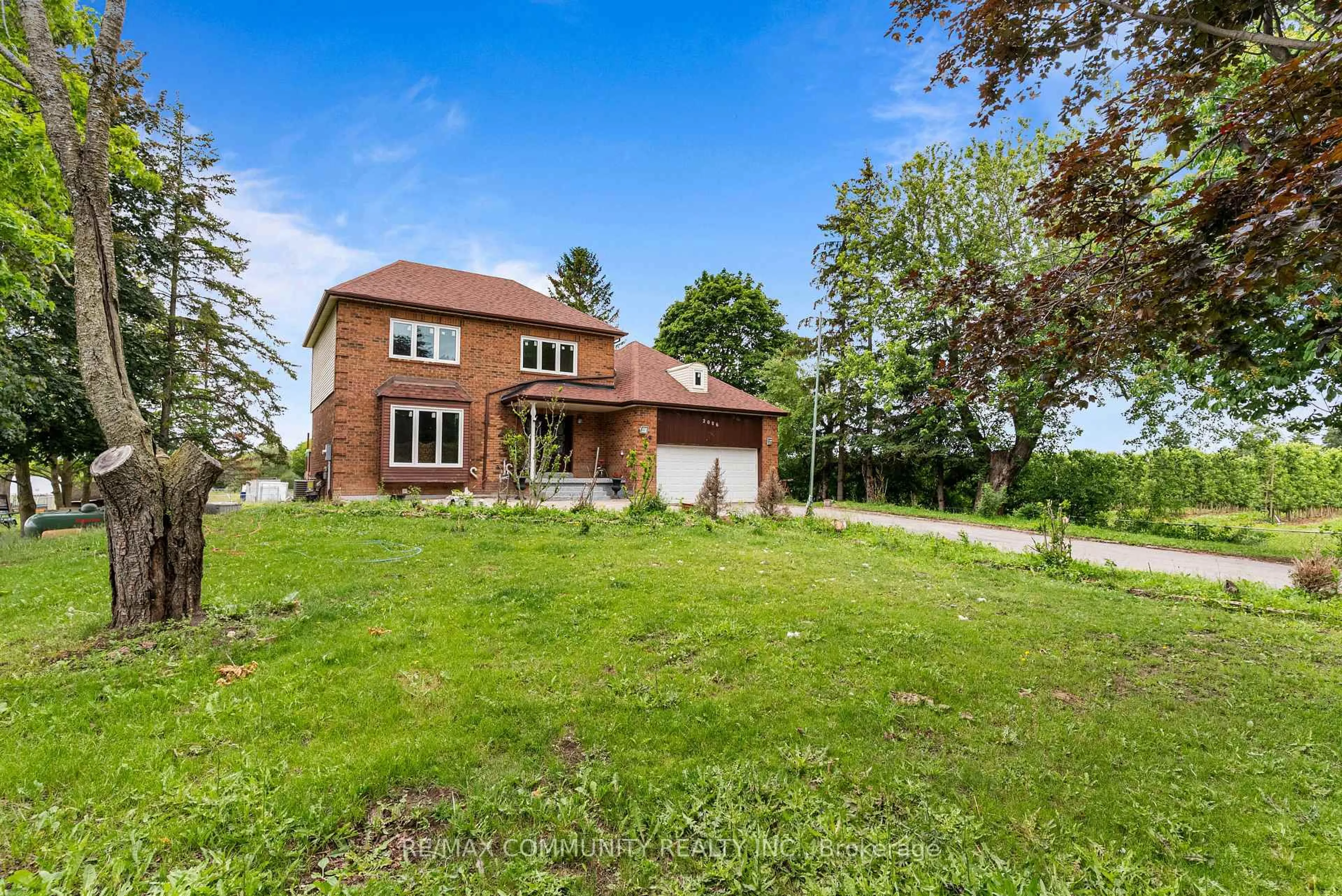 A pic from outside/outdoor area/front of a property/back of a property/a pic from drone, unknown for 2086 Solina Rd, Clarington Ontario L1C 6Z1