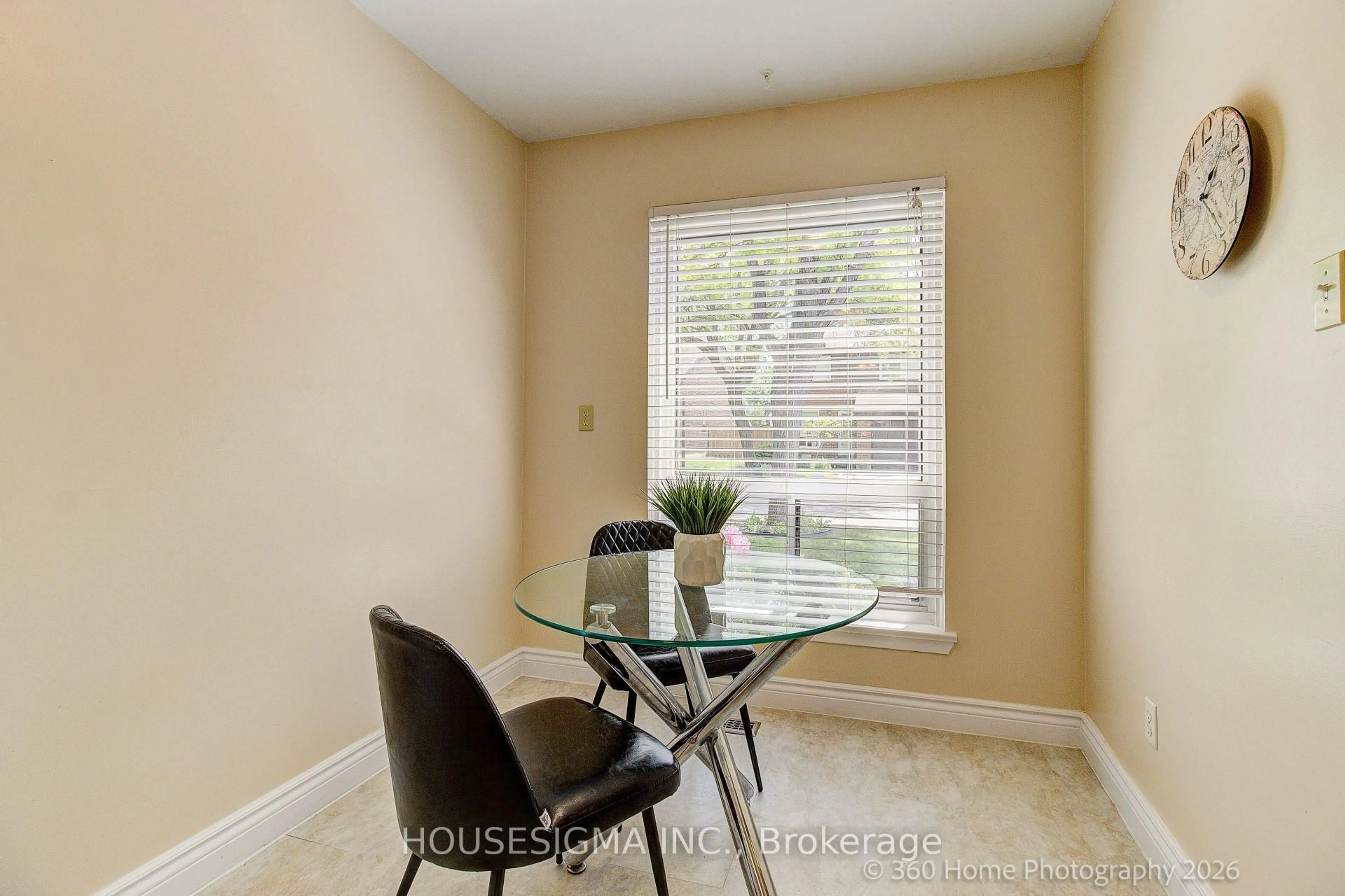 A pic of a room for 155 Glovers Rd #73, Oshawa Ontario L1G 7A4