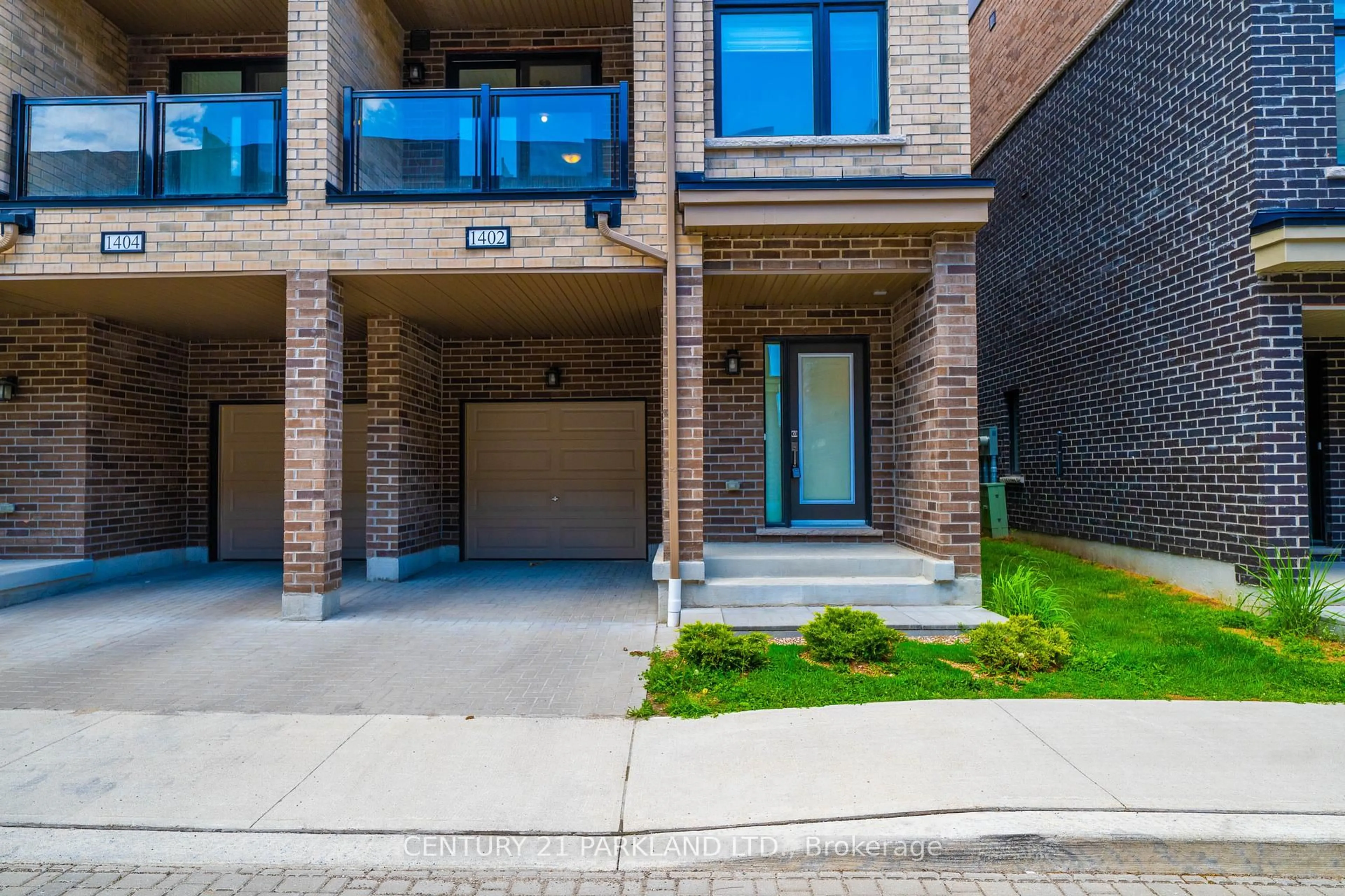 Home with brick exterior material, street for 1865 Pickering Pkwy #1402, Pickering Ontario L1V 0H2