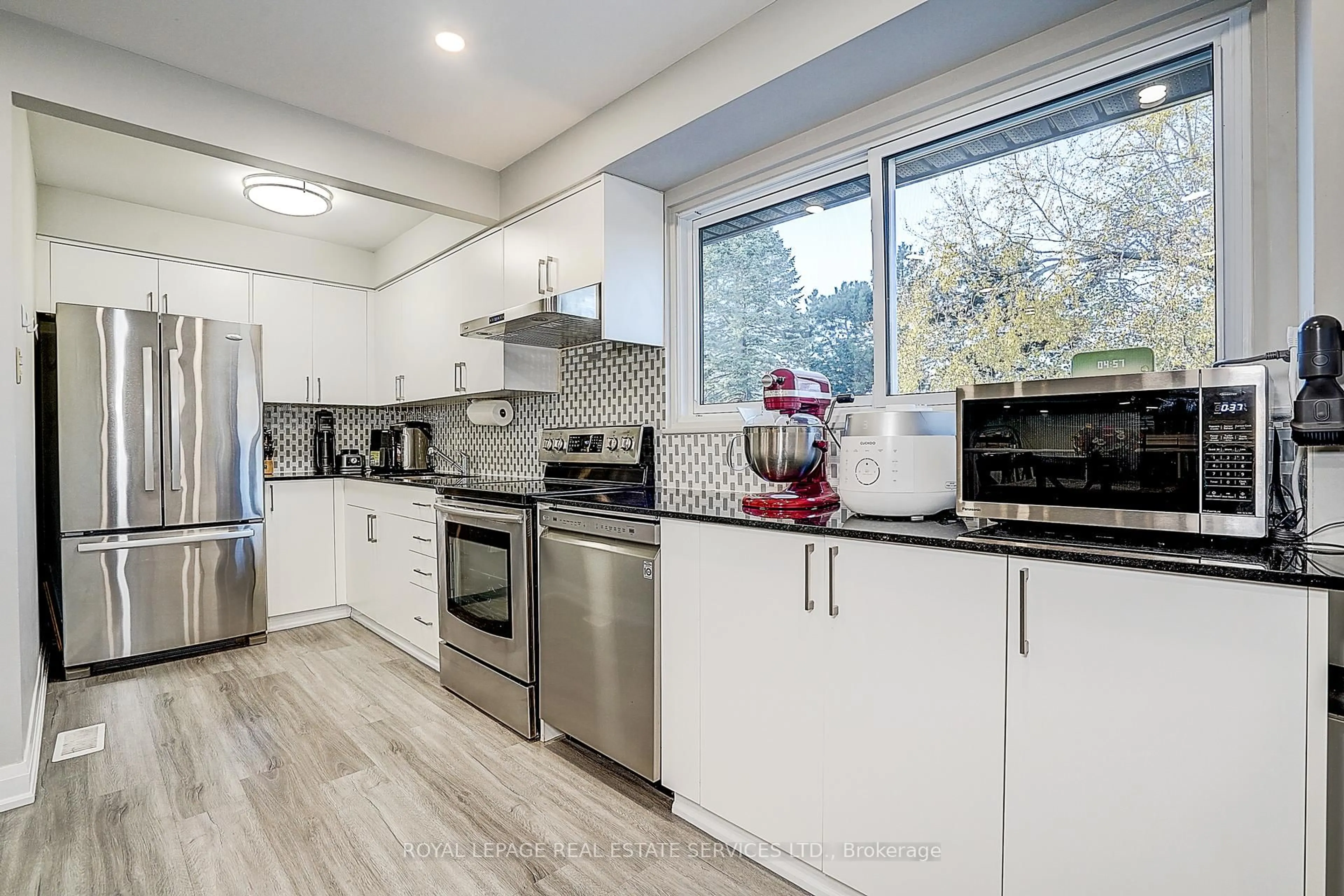 Open concept kitchen, unknown for 2020 Pharmacy Ave #23, Toronto Ontario M1T 1H8