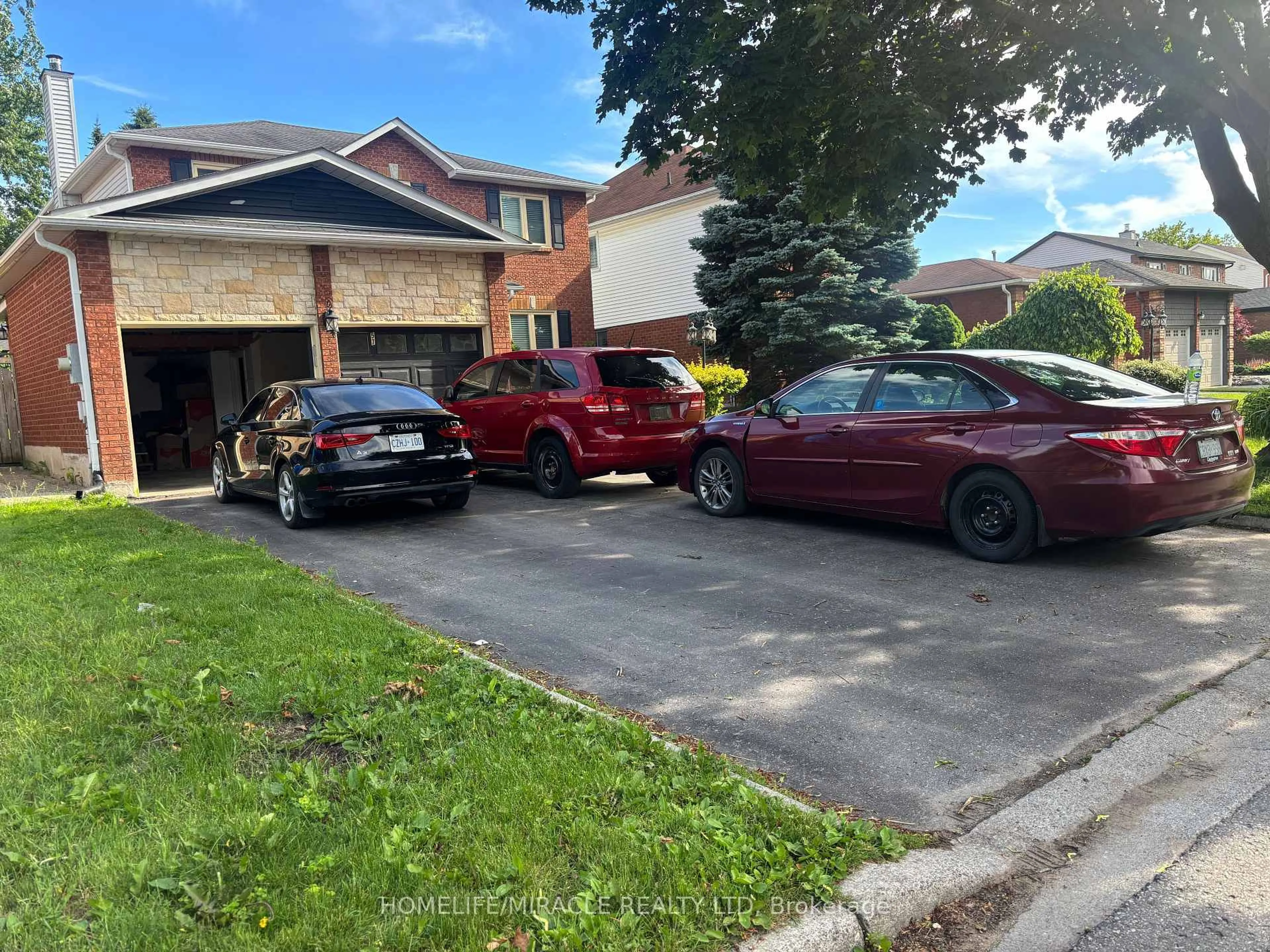Parking for 57 Rutherford Dr, Clarington Ontario L1B 1G6