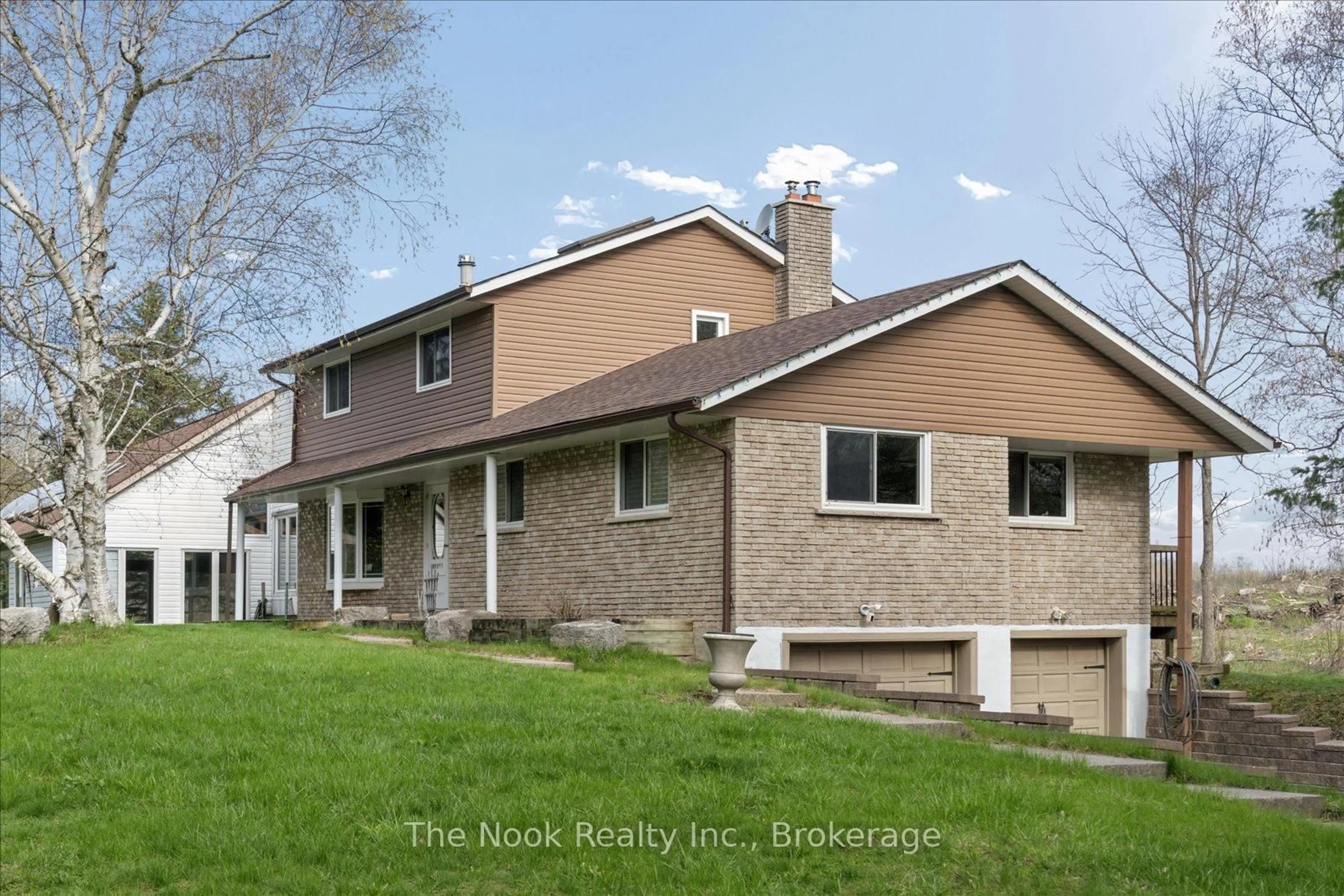 Home with brick exterior material, unknown for 4680 Anderson St, Whitby Ontario L1R 2V9