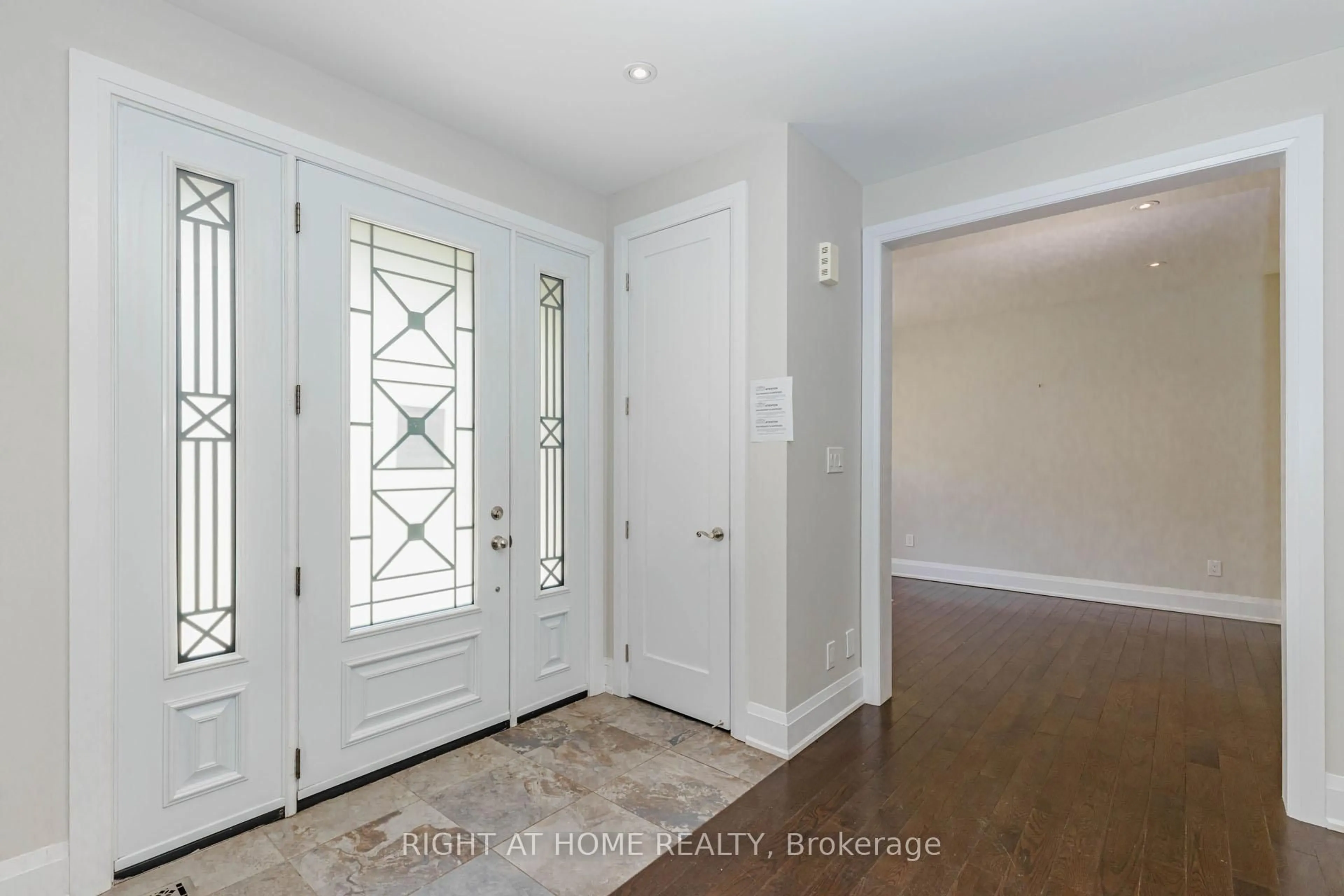 Indoor entryway for 146 Colonel Danforth Tr, Toronto Ontario M1C 1R2
