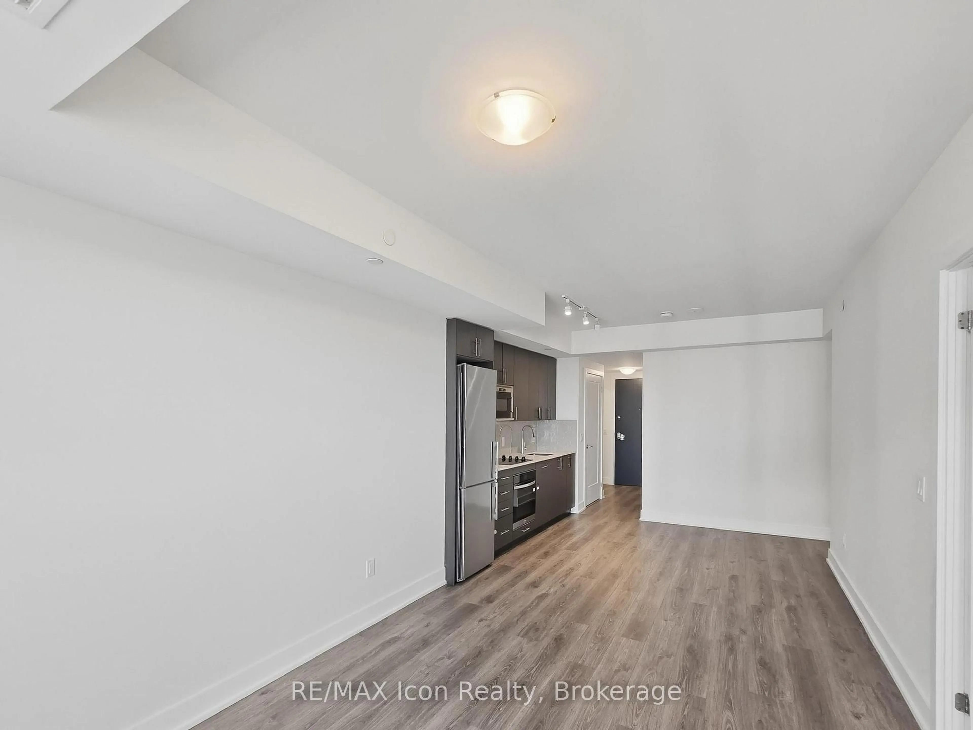 A pic of a room for 2545 Simcoe St #2214, Oshawa Ontario L1L 0W3