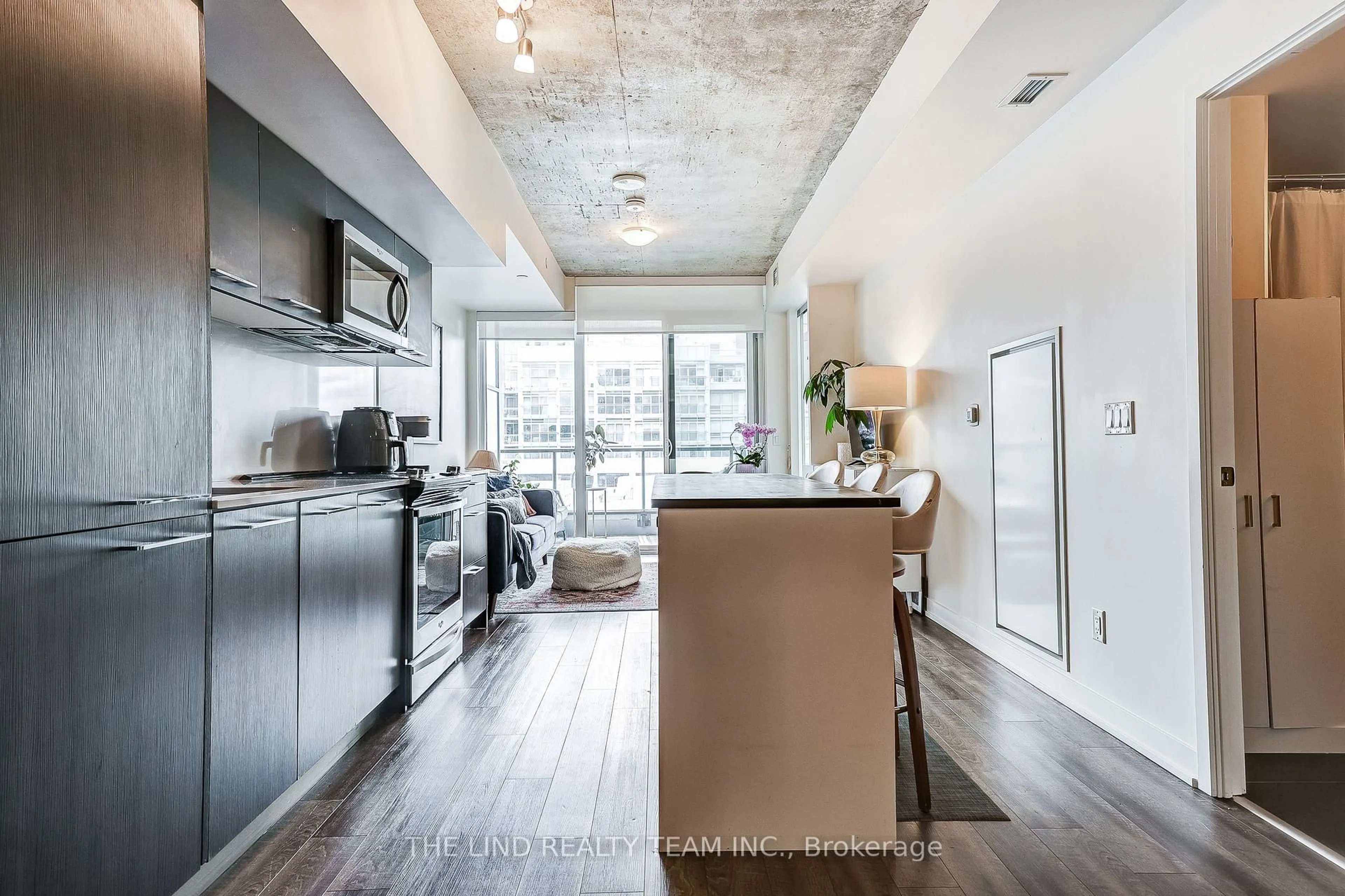 Open concept kitchen, unknown for 30 Baseball Pl #622, Toronto Ontario M4M 0E8
