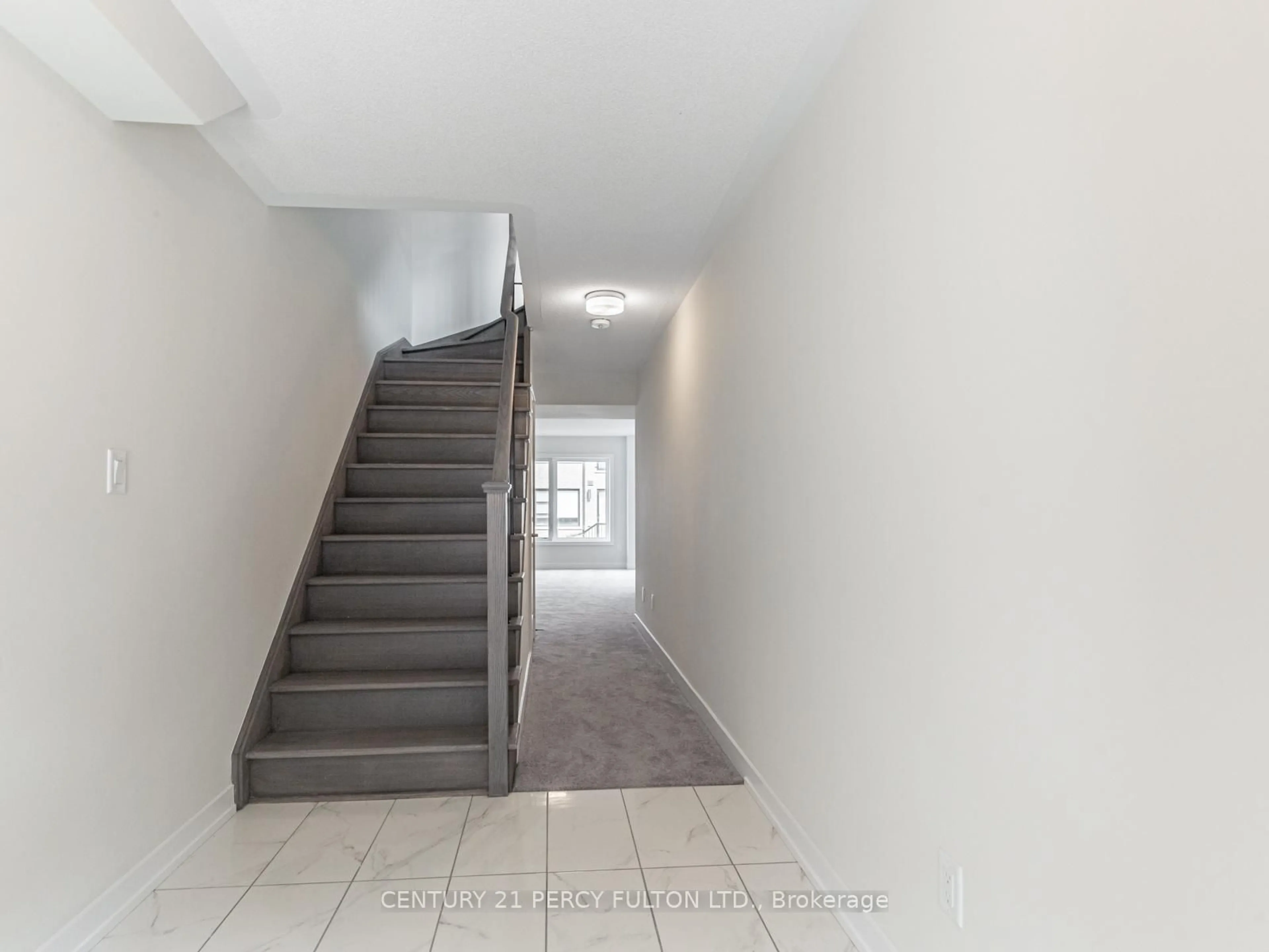 Stairs for 1636 Shining Star Chse, Pickering Ontario L1X 0H9