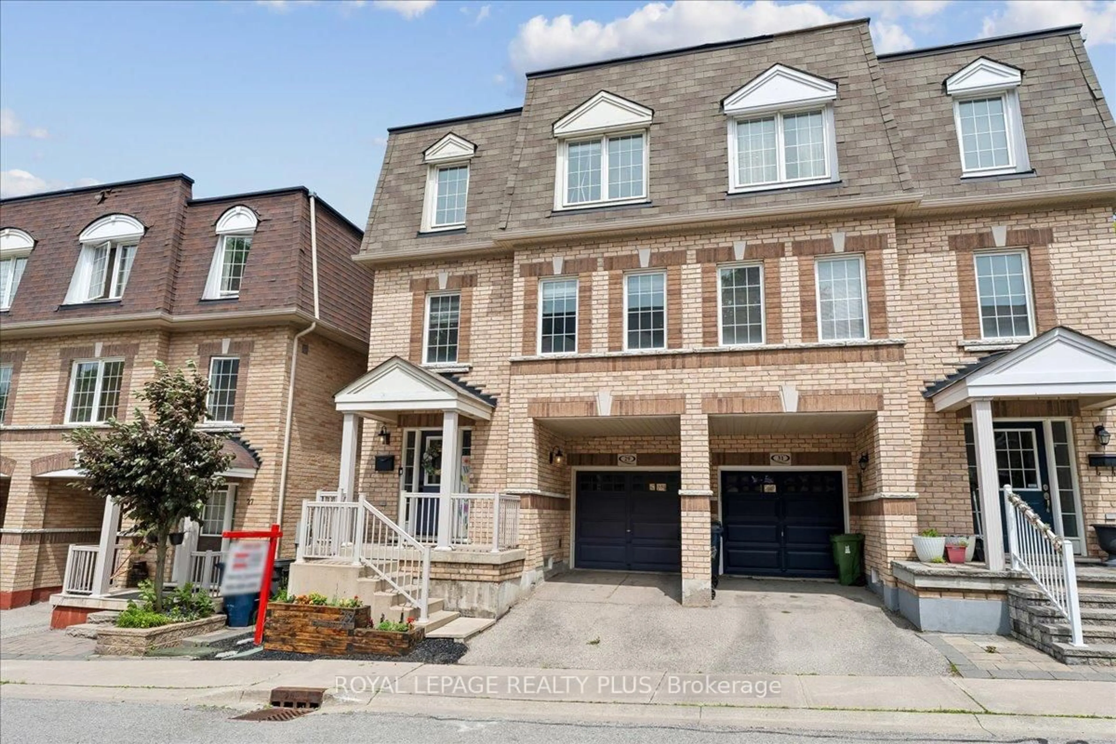 Home with brick exterior material, street for 29 Jeremiah Lane, Toronto Ontario M1J 0A3