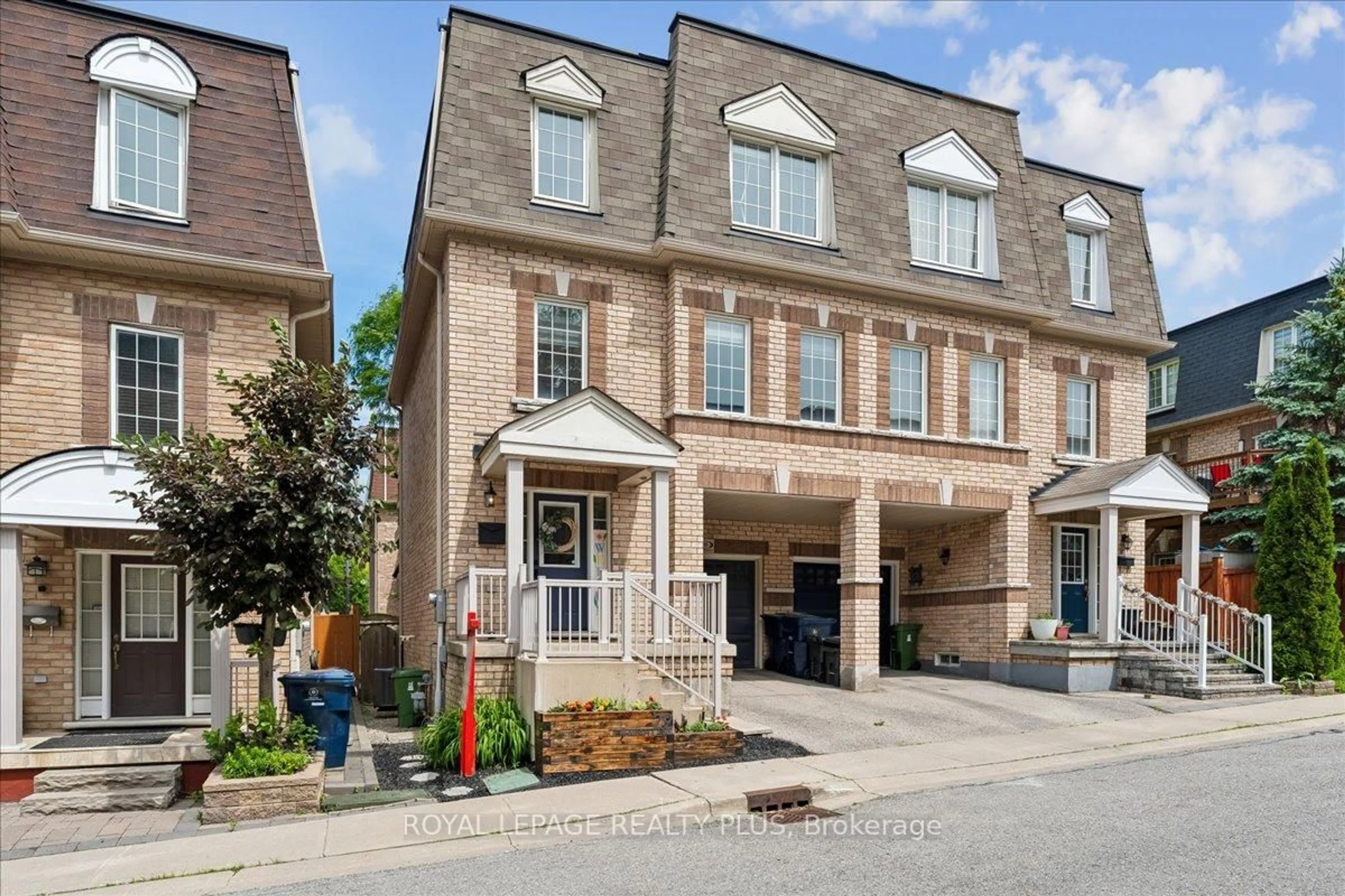 Home with brick exterior material, street for 29 Jeremiah Lane, Toronto Ontario M1J 0A3