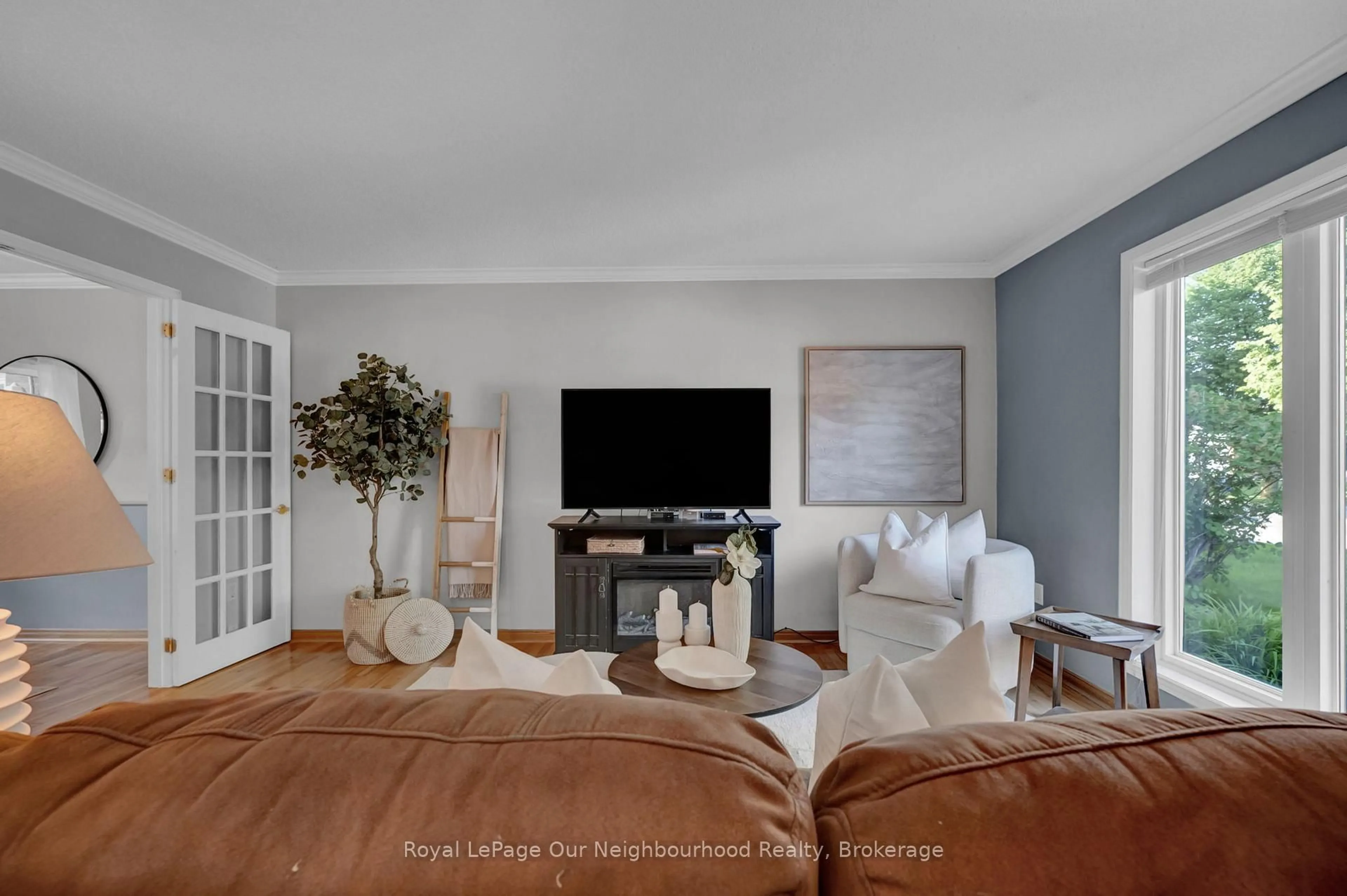 Living room with furniture, unknown for 99 Foster Creek Dr, Clarington Ontario L1B 1G5