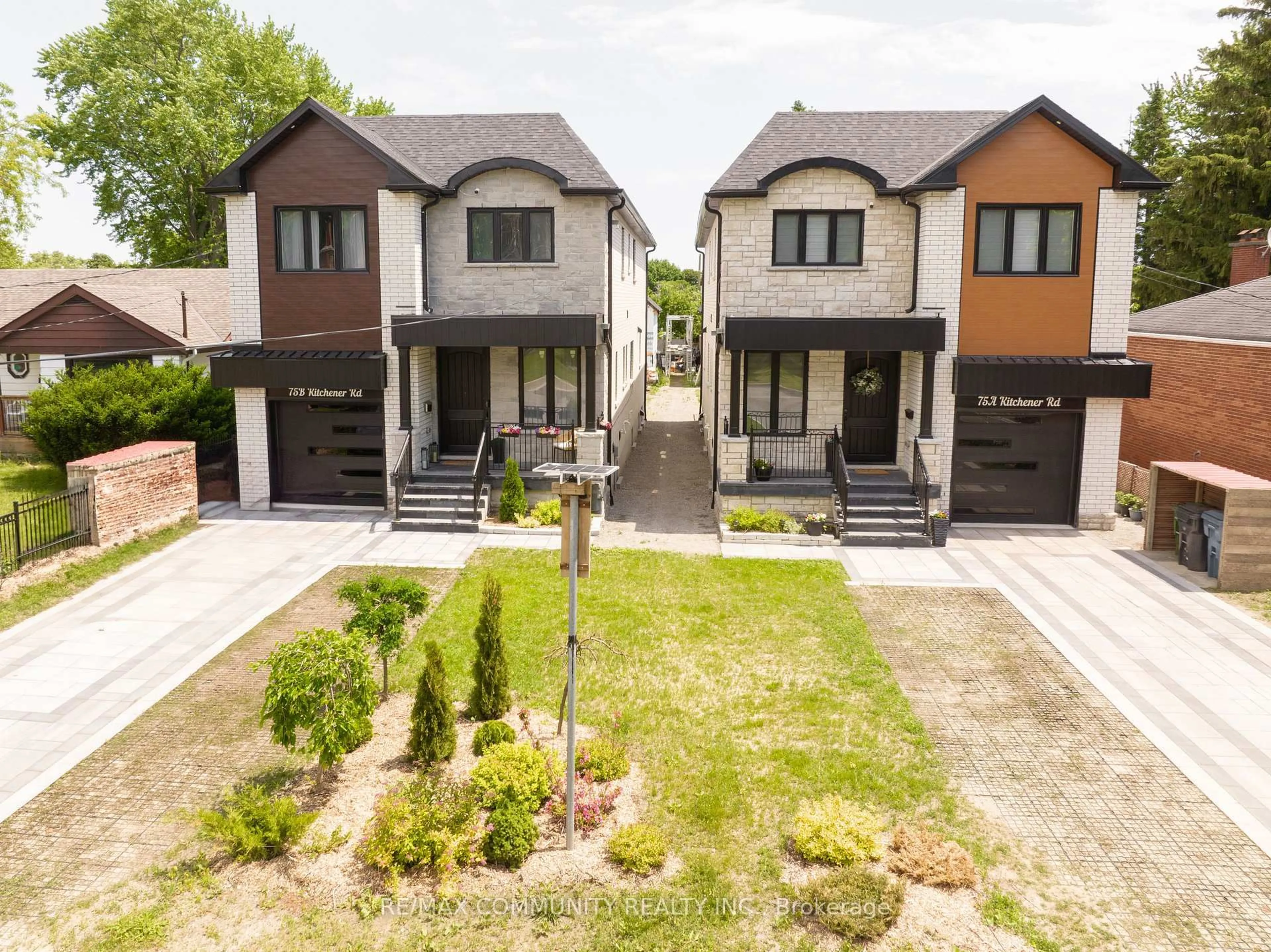 A pic from outside/outdoor area/front of a property/back of a property/a pic from drone, street for 75A Kitchener Rd, Toronto Ontario M1E 2X6