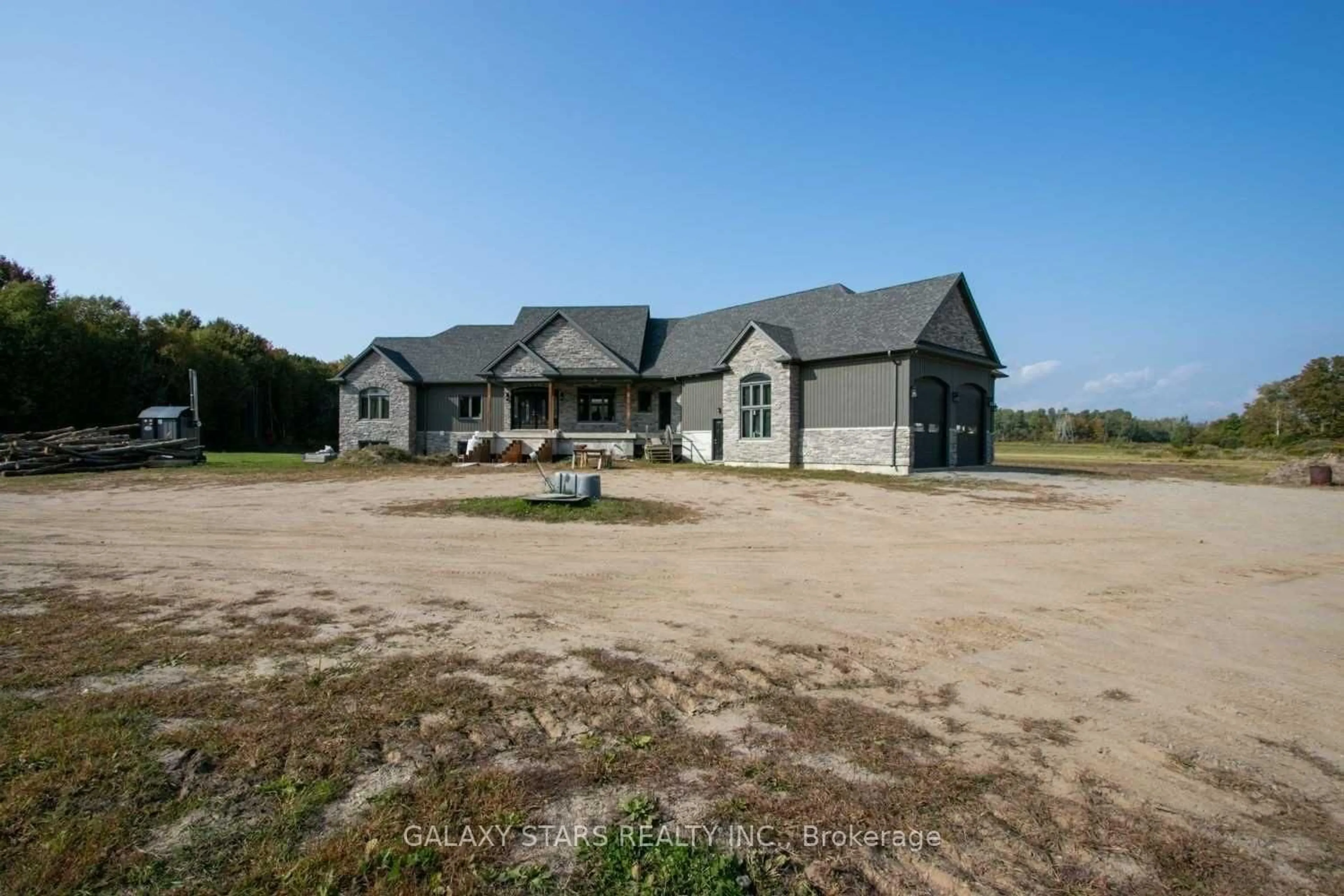A pic from outside/outdoor area/front of a property/back of a property/a pic from drone, building for 4566 Ganaraska Rd, Clarington Ontario L0A 1J0